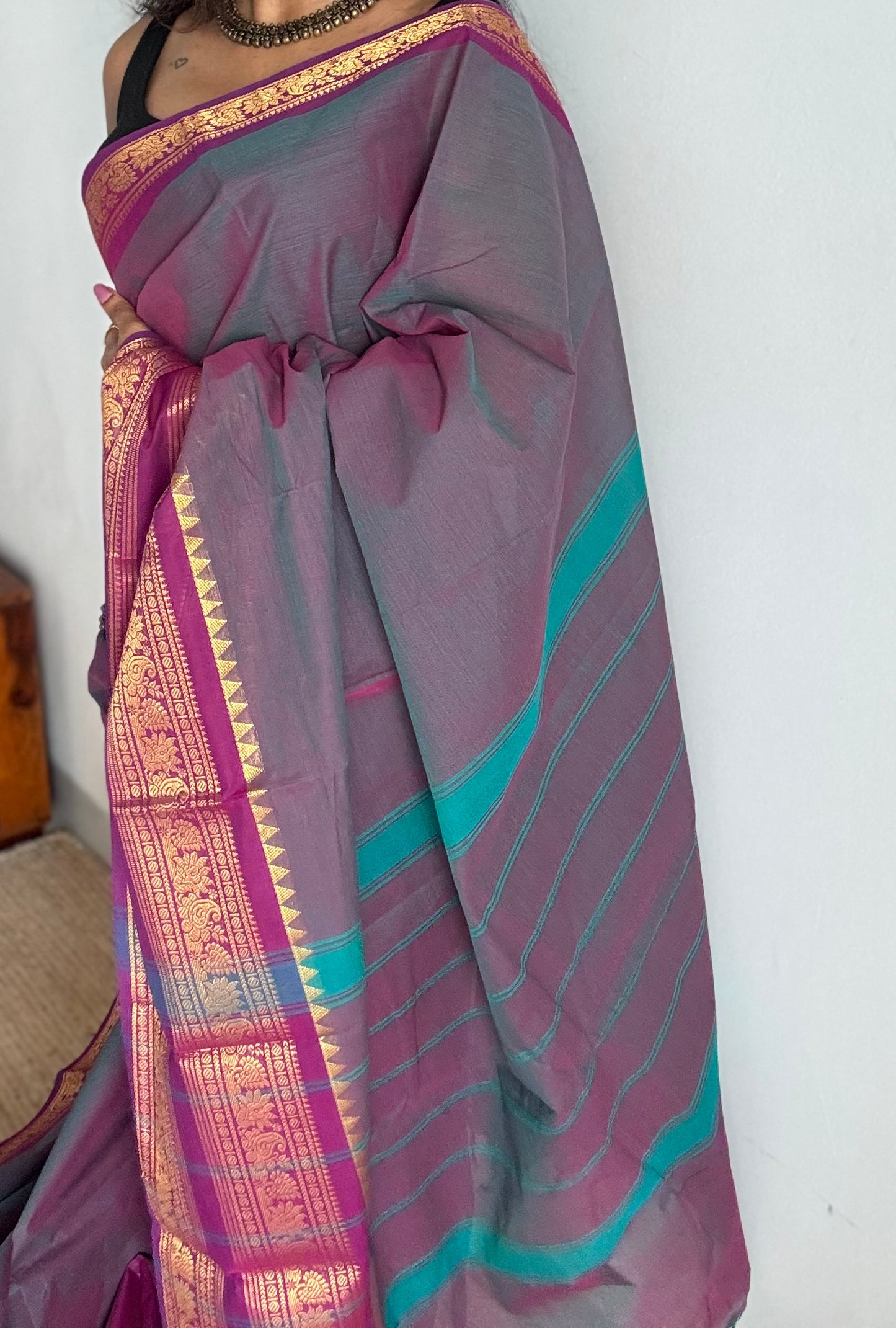 Dual tone grey with magenta, wide zari border, kanchi cotton - YCCOTNKCJA215