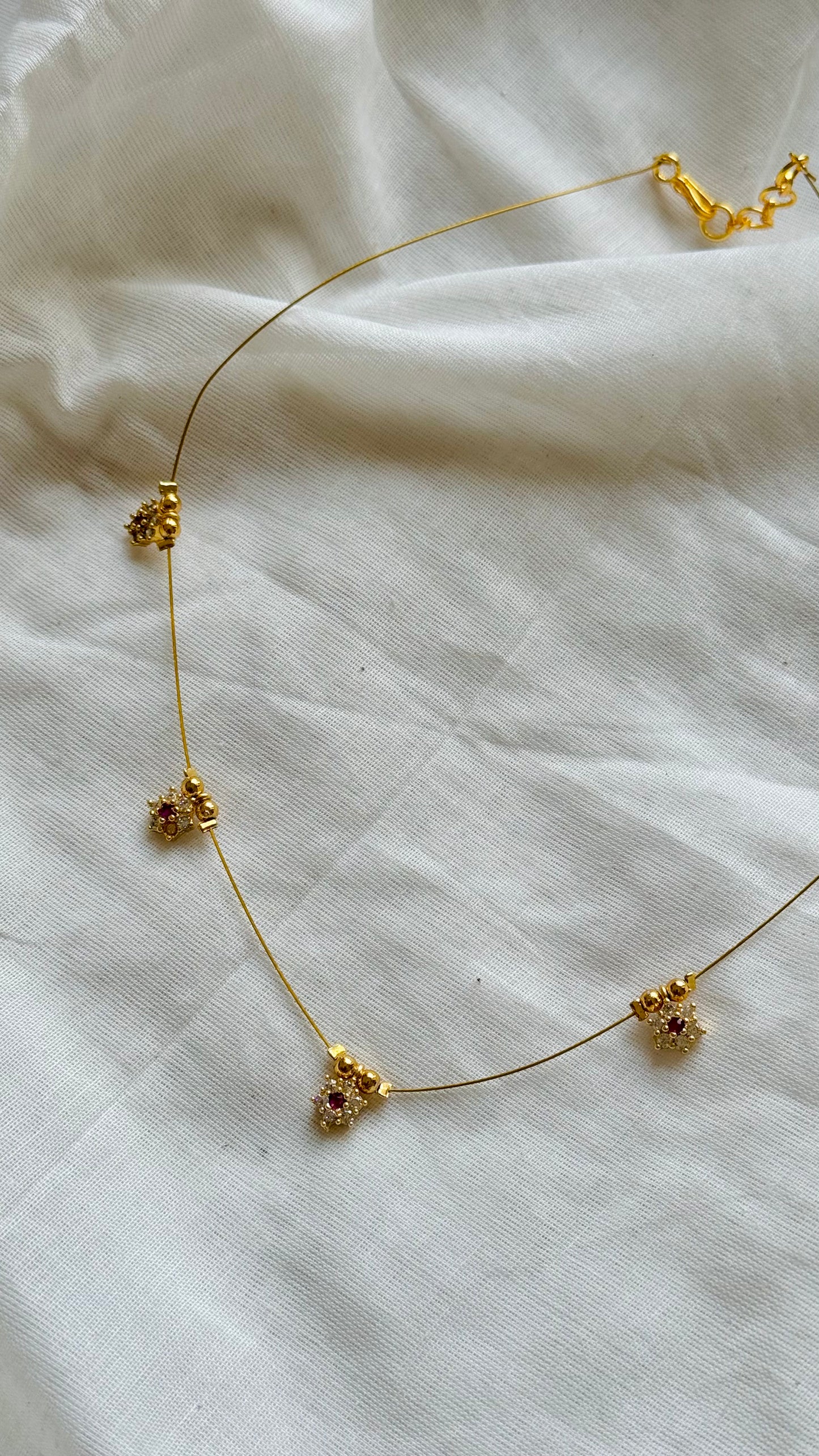 5 floral white stone pendants with red stones, invisible neckpiece - YCGPNP807