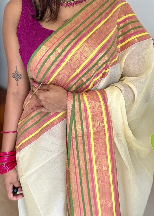 Cream mul saree, multicoloured wide kanchi border - YCIEON12
