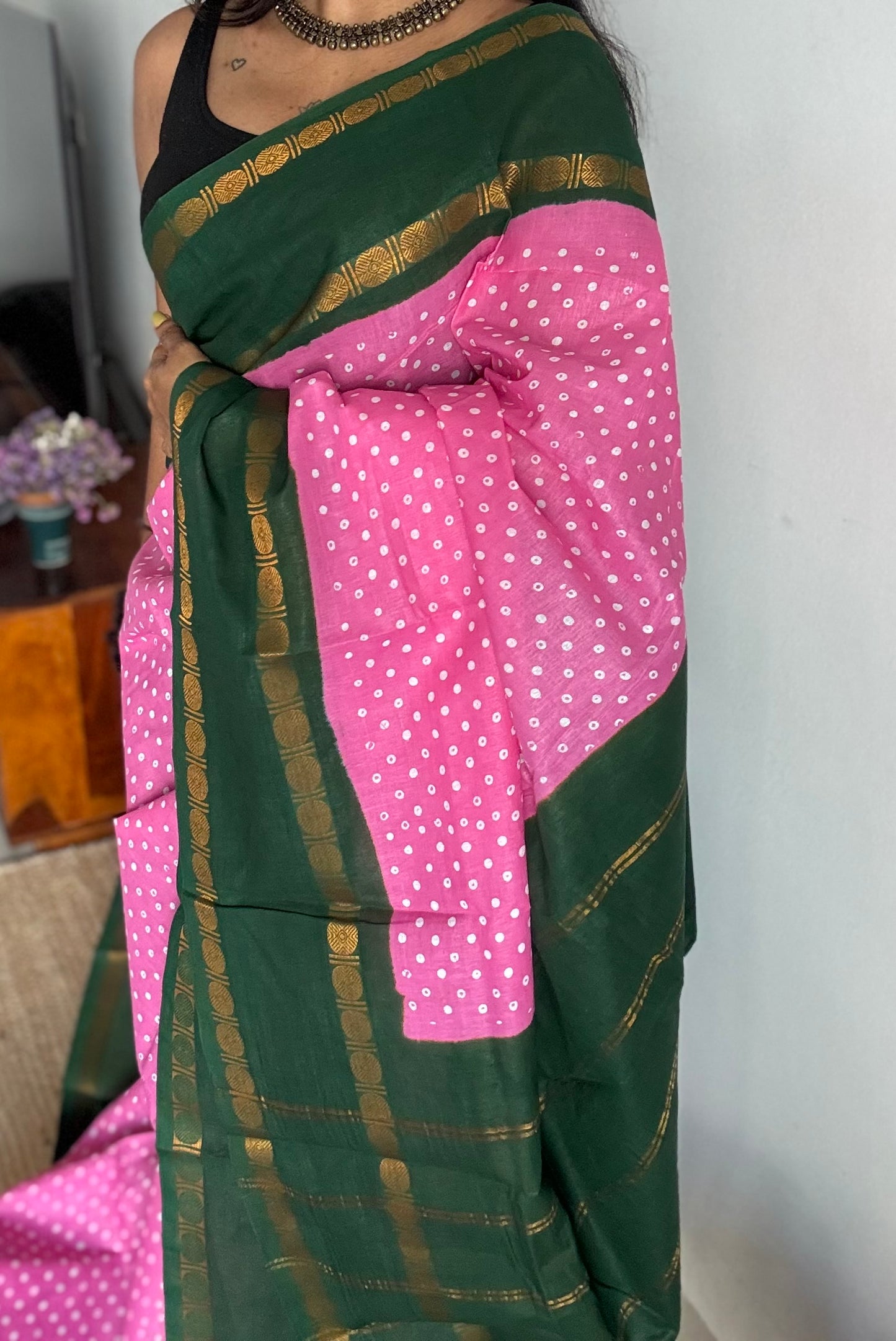 Baby pink with green printed sungudi, madurai cotton - YCCOTNSUDE102