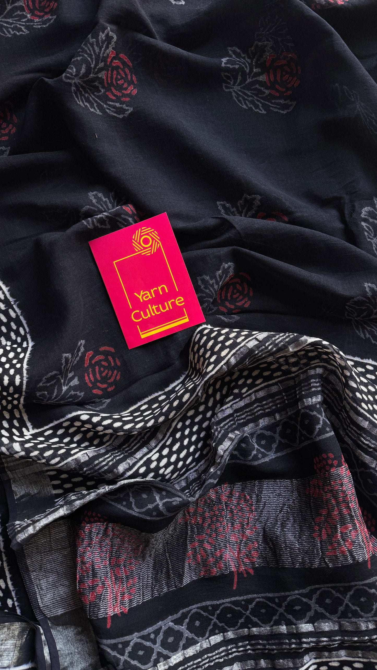 Black linen, red rose motif, silver zari border - YCTOROCBP58