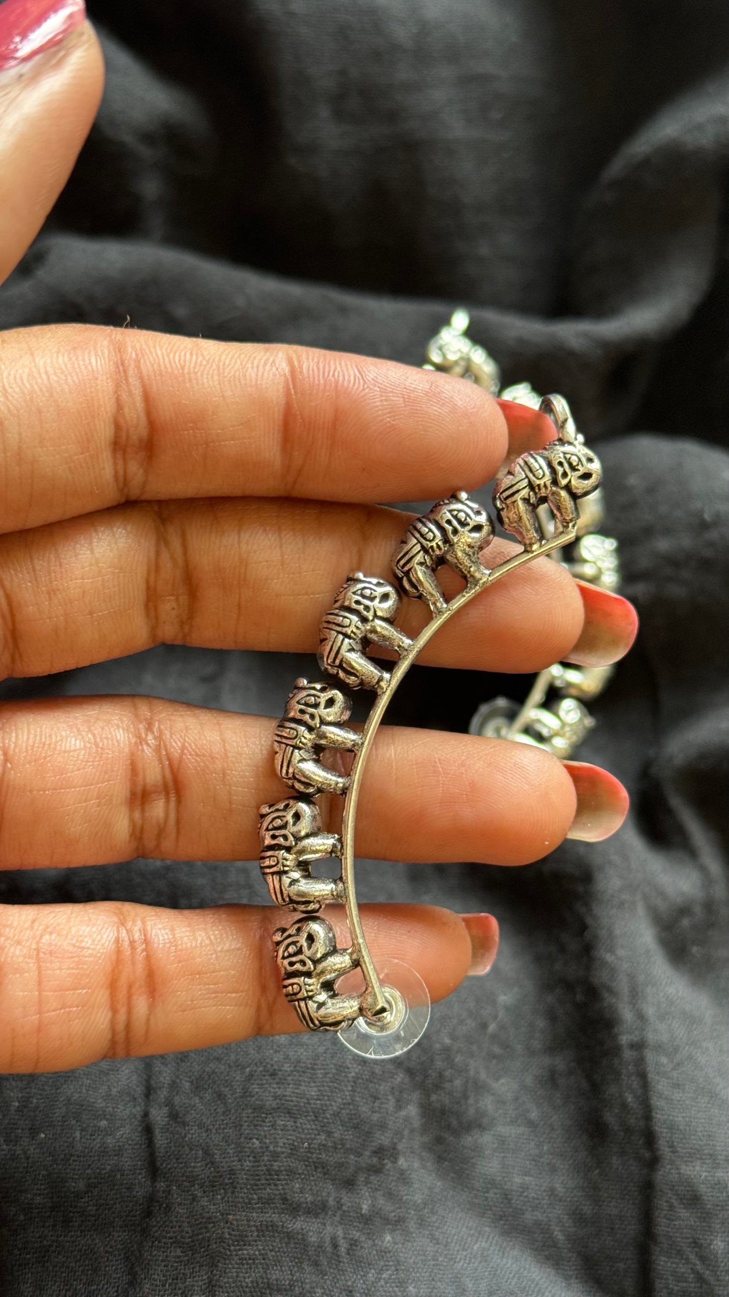 Oxidised silver, elephant earcuff - YCOSEC503