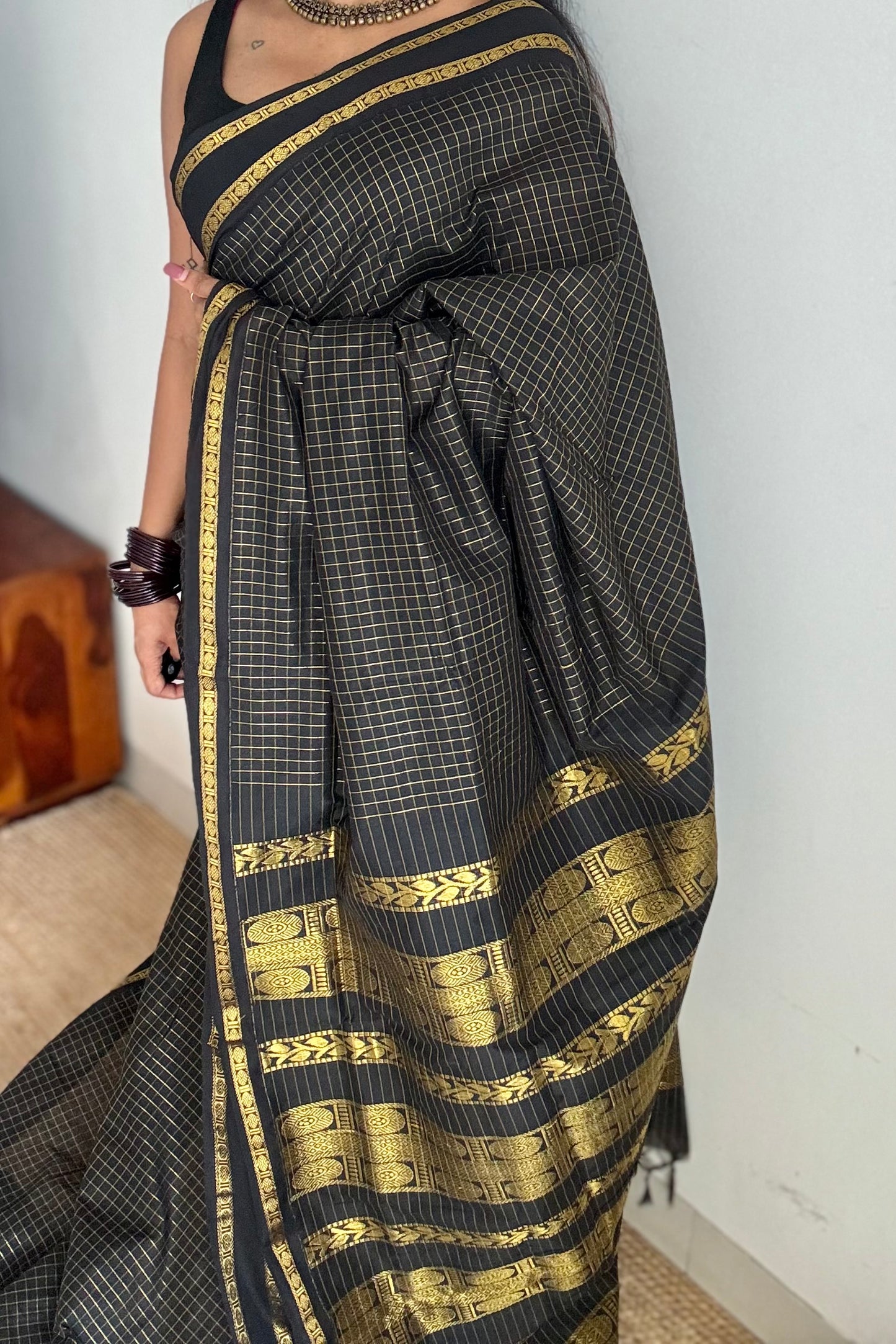 Black, arani zari checks saree, cotton silk - YCCOTNAUG16