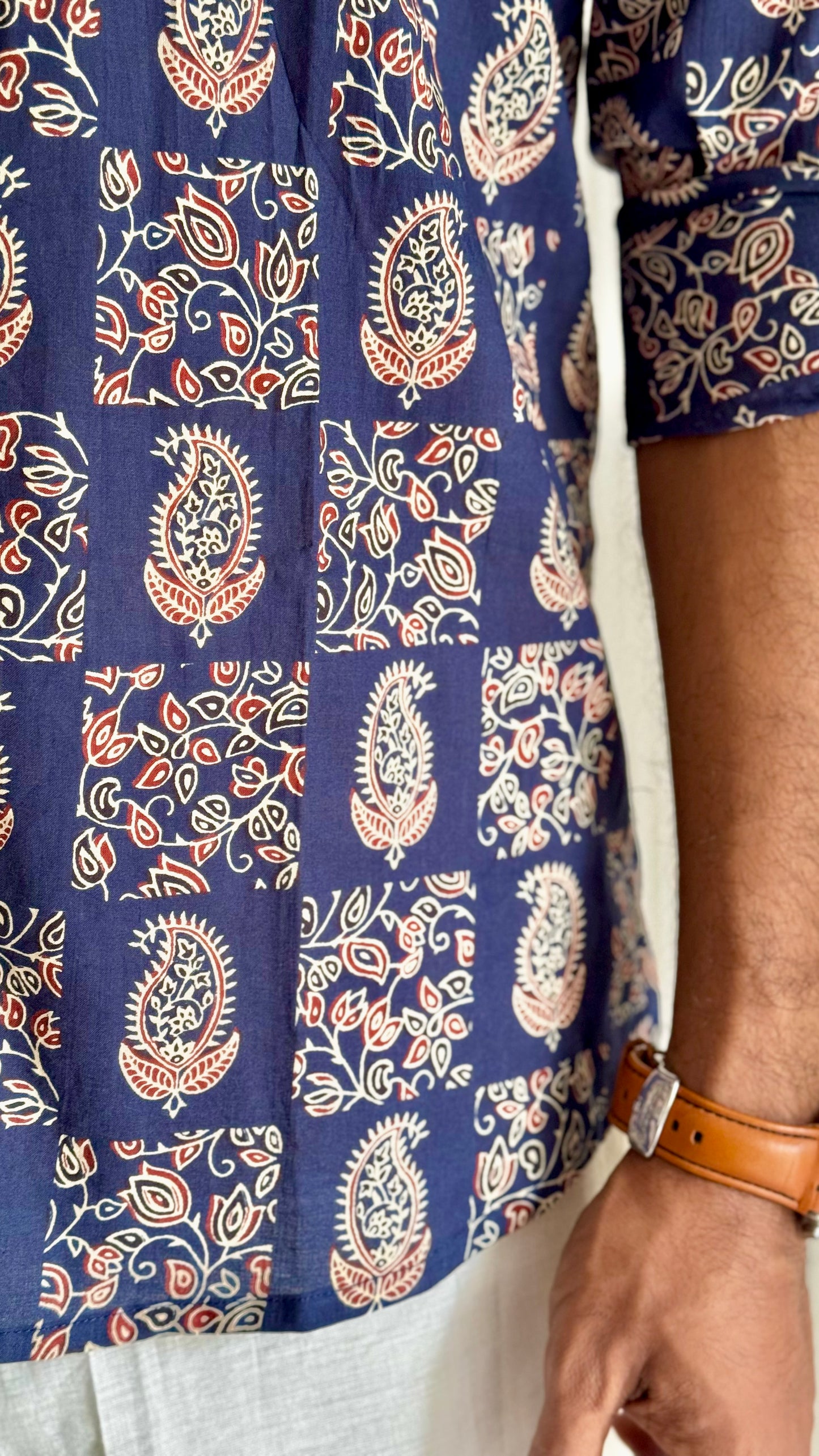 Navy Blue Paisley Block Printed Cotton Men's Full Sleeve Collared Shirt - YCMSEIE204