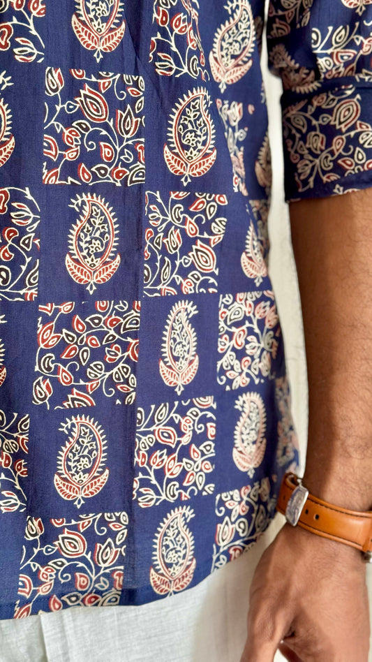 Navy Blue Paisley Block Printed Cotton Men's Full Sleeve Collared Shirt - YCMSEIE204
