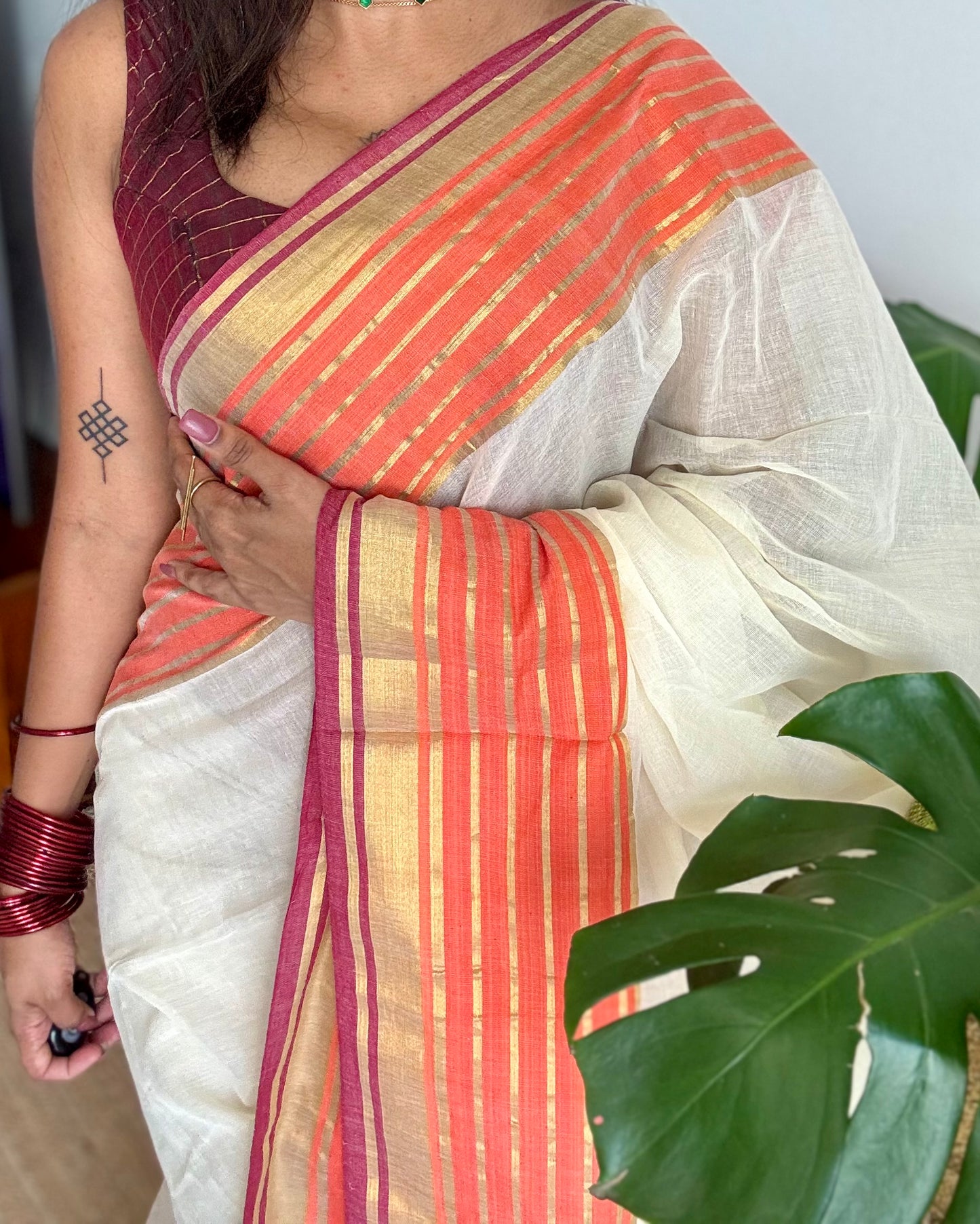 Ivory mul saree, orange with maroon striped border - YCIEON13