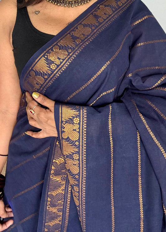 Dark blue velthaari patterned kattuchayam dyed madurai cotton saree - YCCOTNMSFE134