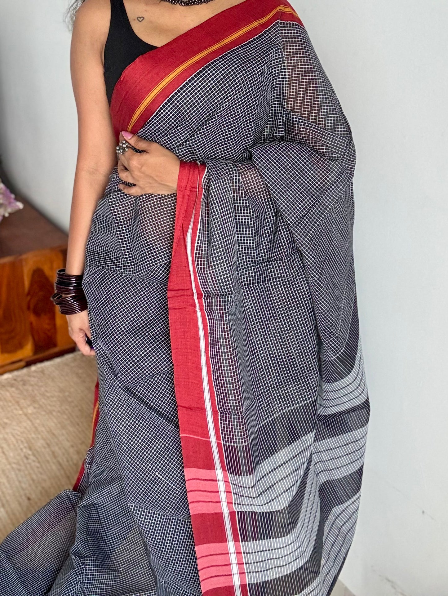 Classic black and white checks with maroon border, patteda anchu, soft cotton - YCLOKC222