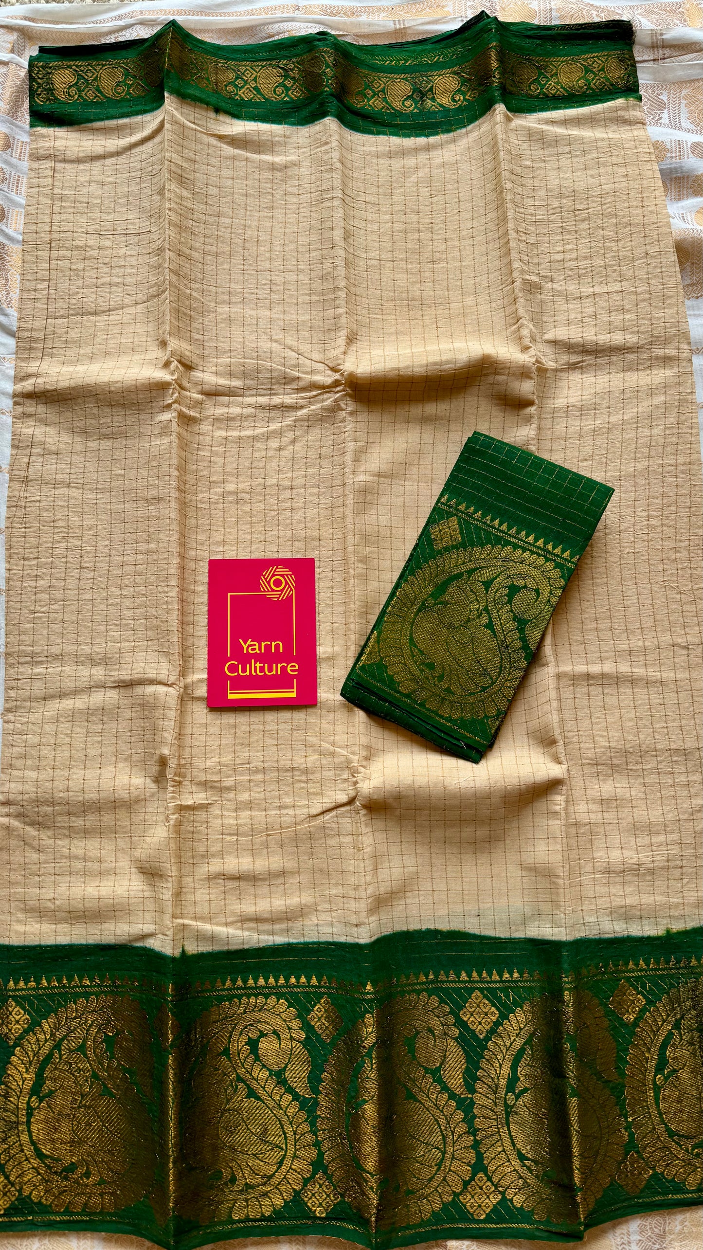Ivory with green contrast zari checkered wide border sungudi, kattuchayam dyed madurai cotton - YCIEON91
