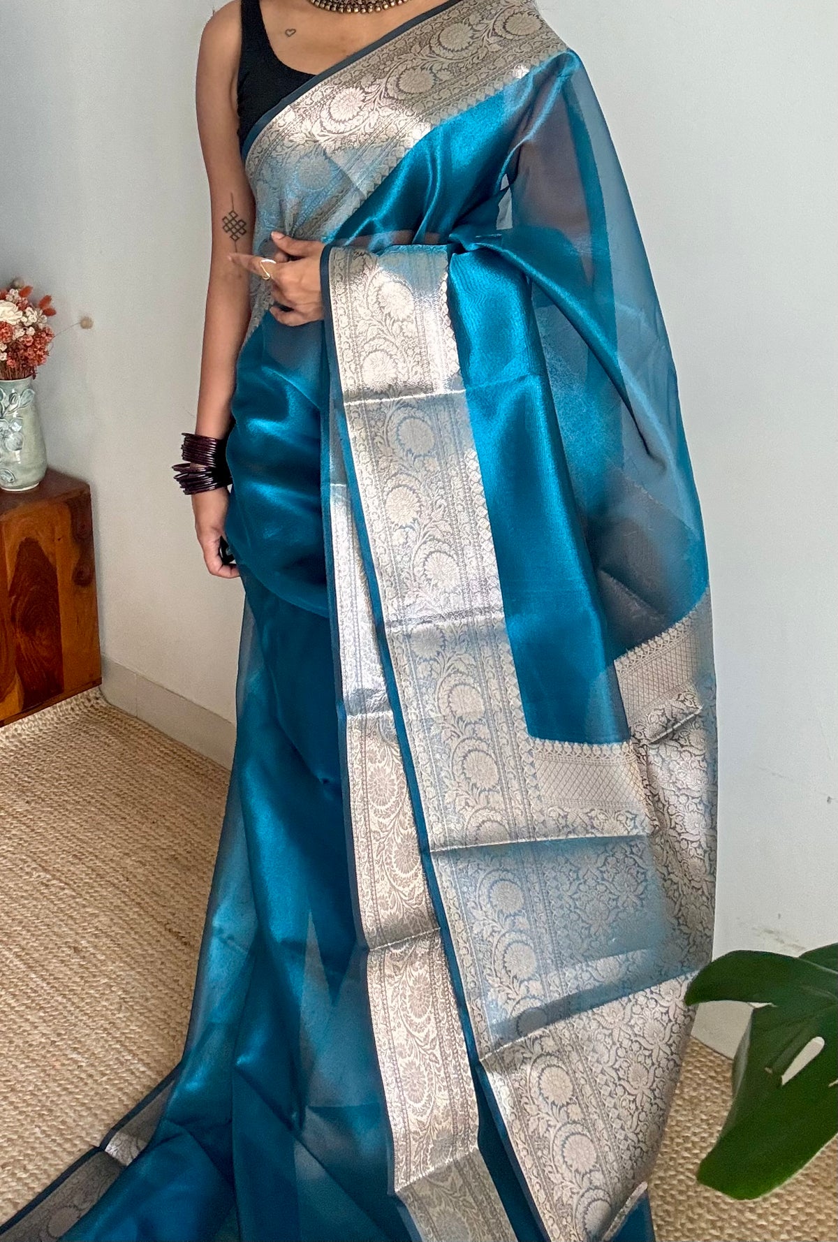 Peacock blue tissue Banarasi saree with zari border - YCBLTOC86