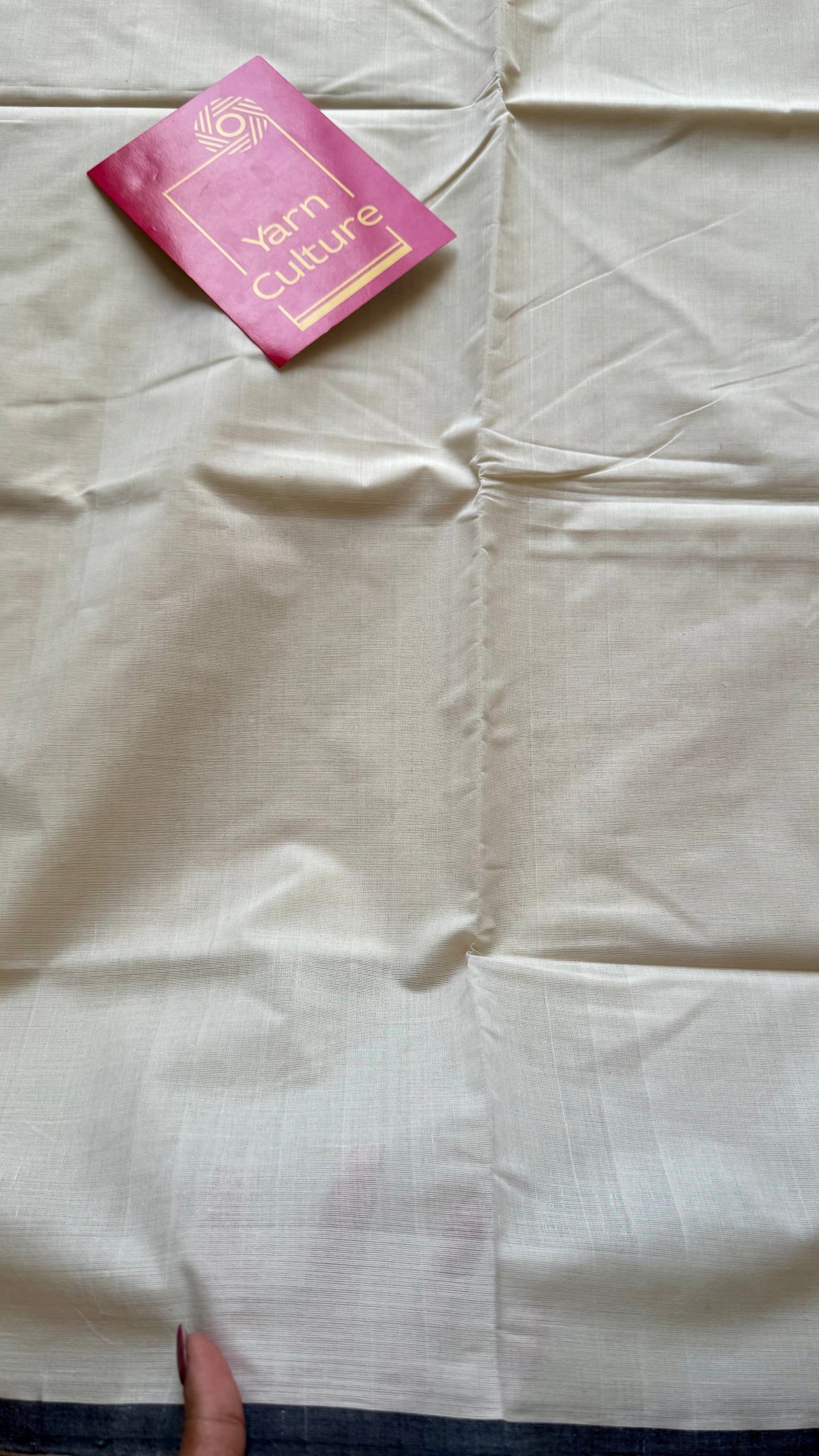 Handloom, woven in Chendamangalam Looms, ivory with black puliyilakkara soft cotton saree - YCIEON148