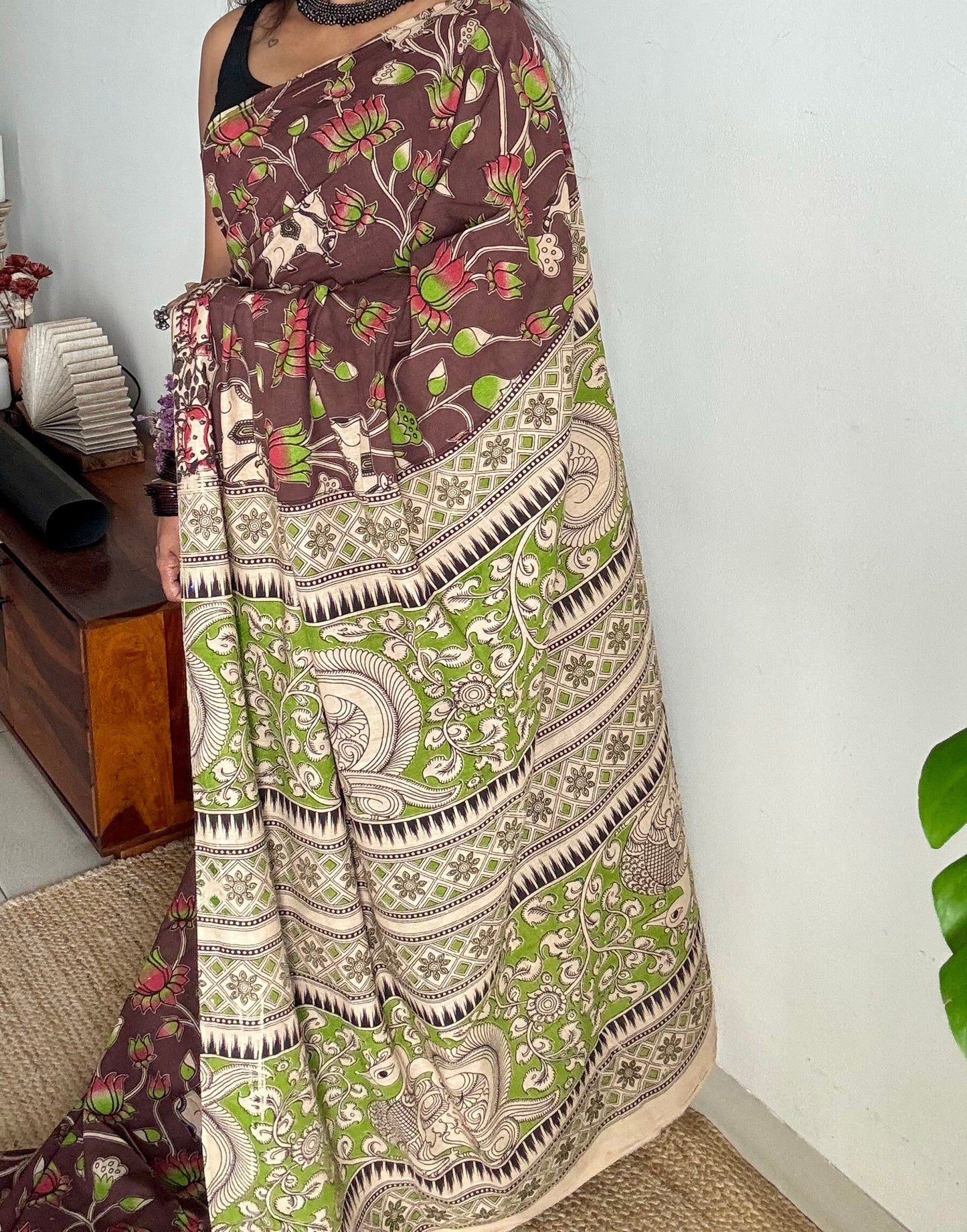 Brown kalamkari saree, multicoloured floral vines, soft cotton - YCWOTDMA344