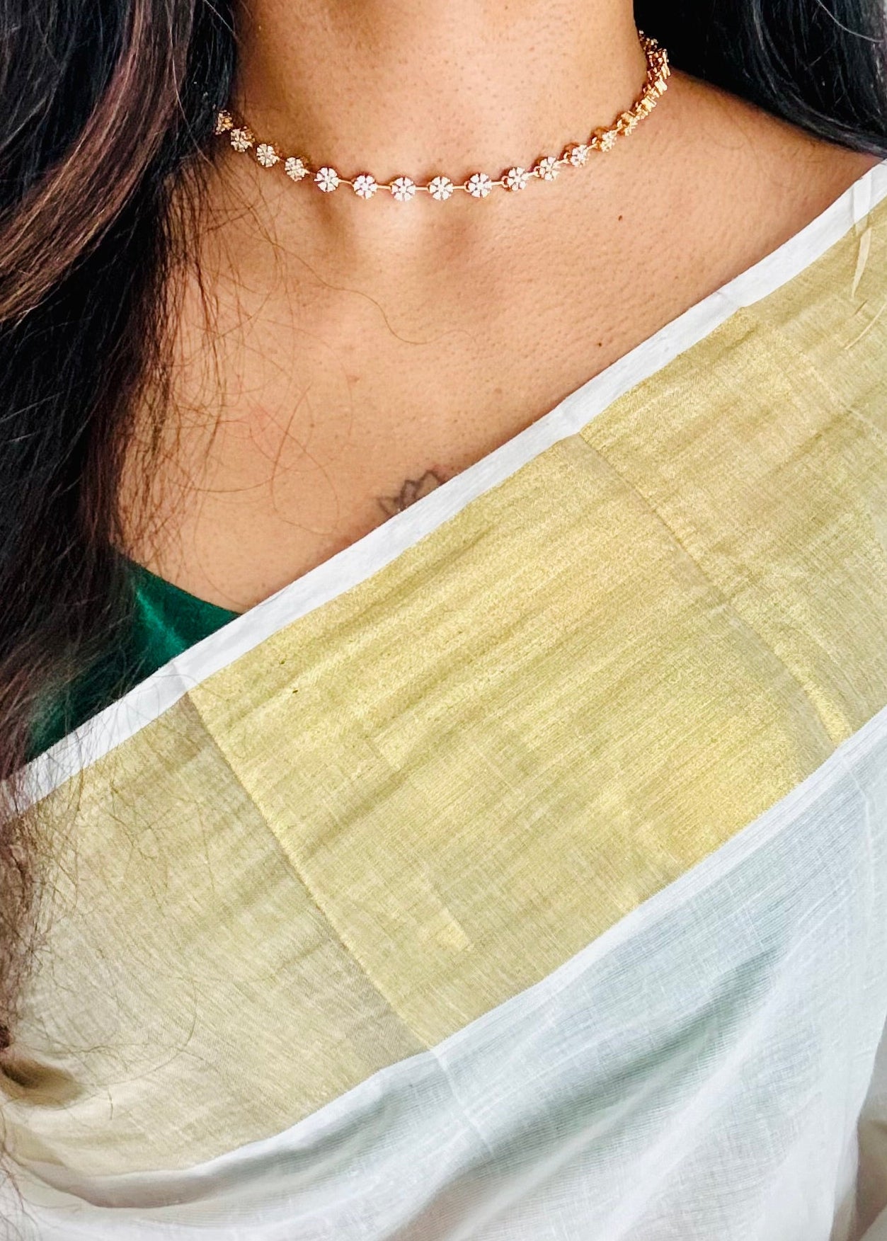 White stone floral necklace with earrings - YCGPNP745