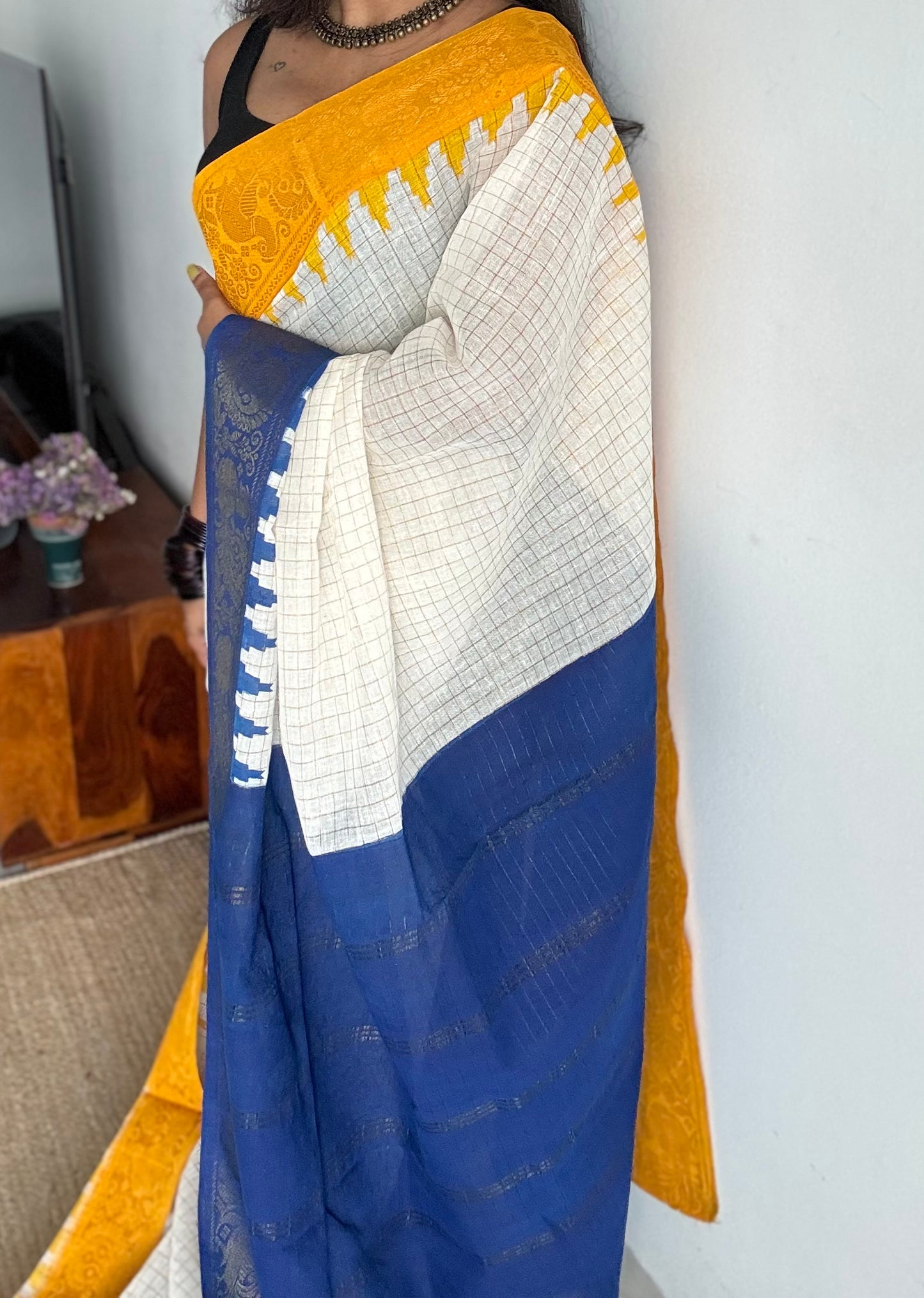 Sungudi cotton checks, ivory gold base, yellow and blue border, soft cotton - YCCOTNGJJA166