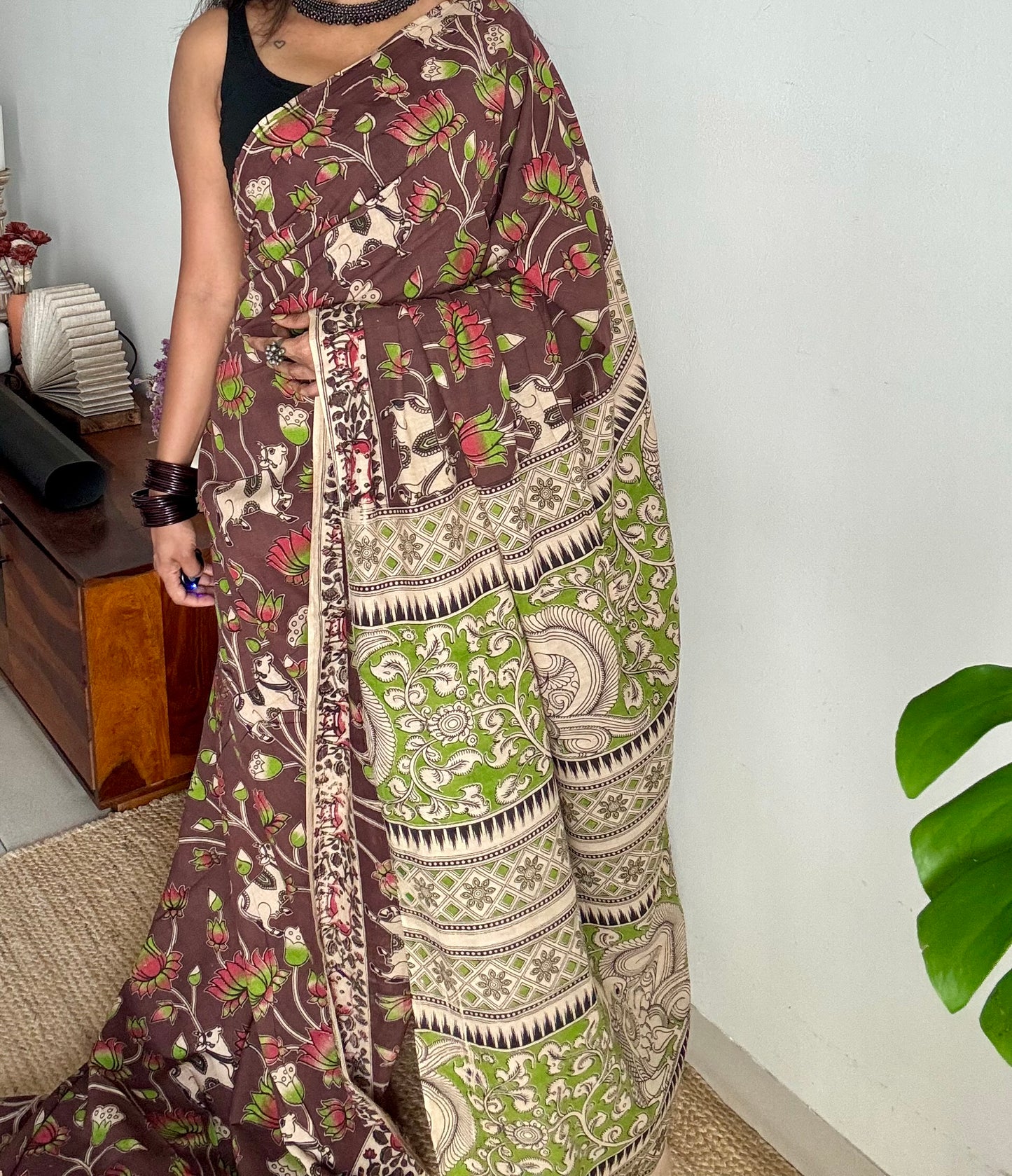 Brown kalamkari saree, multicoloured floral vines, soft cotton - YCWOTDMA344