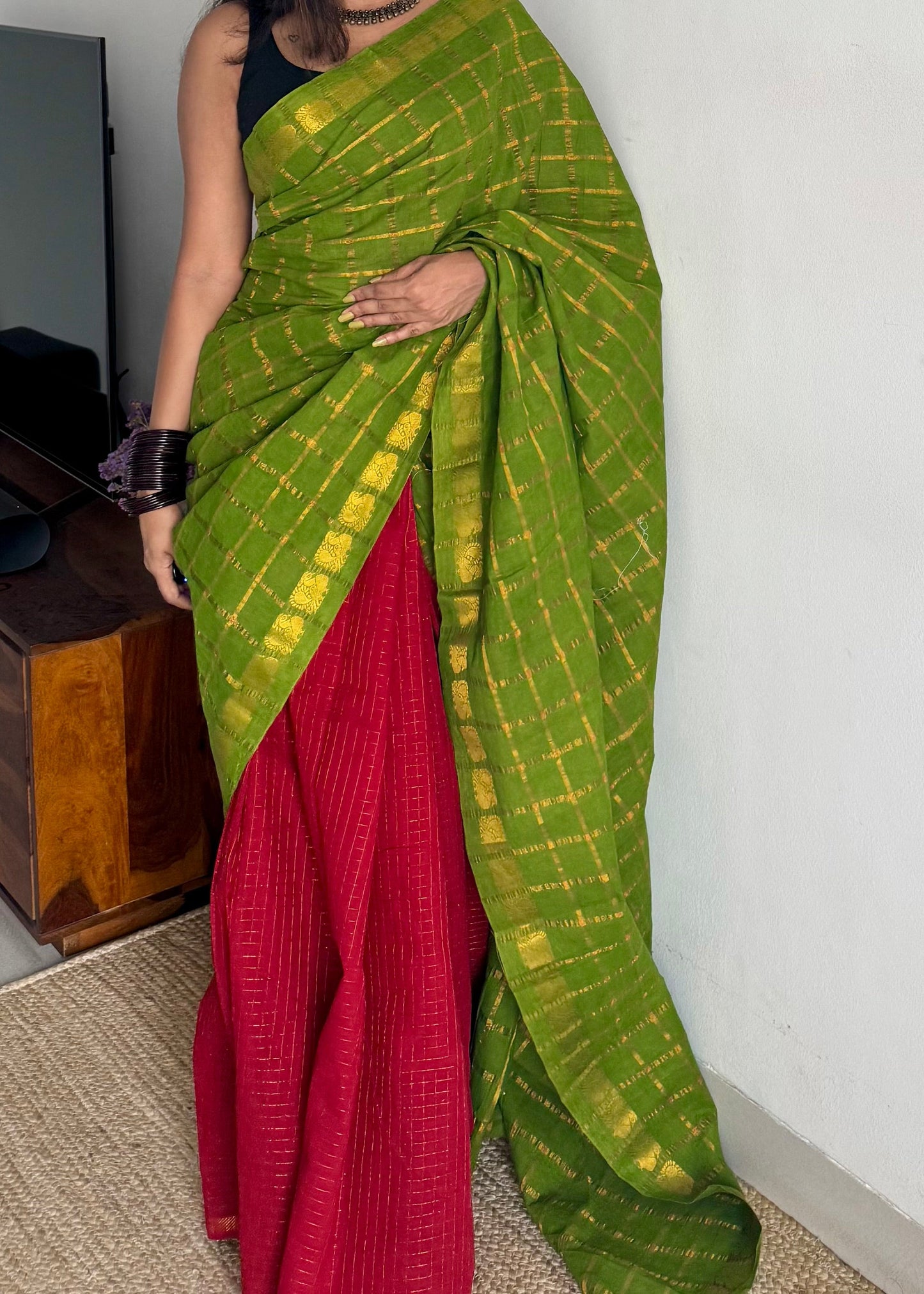 Green with Chilli red, sungudi cotton half-half saree - YCCOTNMSFE349
