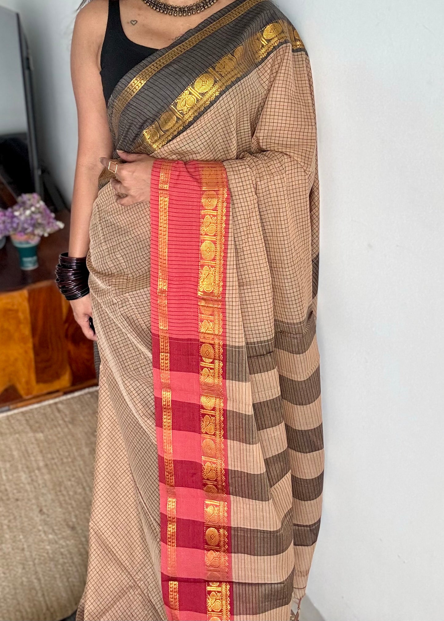 Grey checks with black and light red ganga jamuna borders, premium narayanpet soft cotton - YCWOTDNPJA154