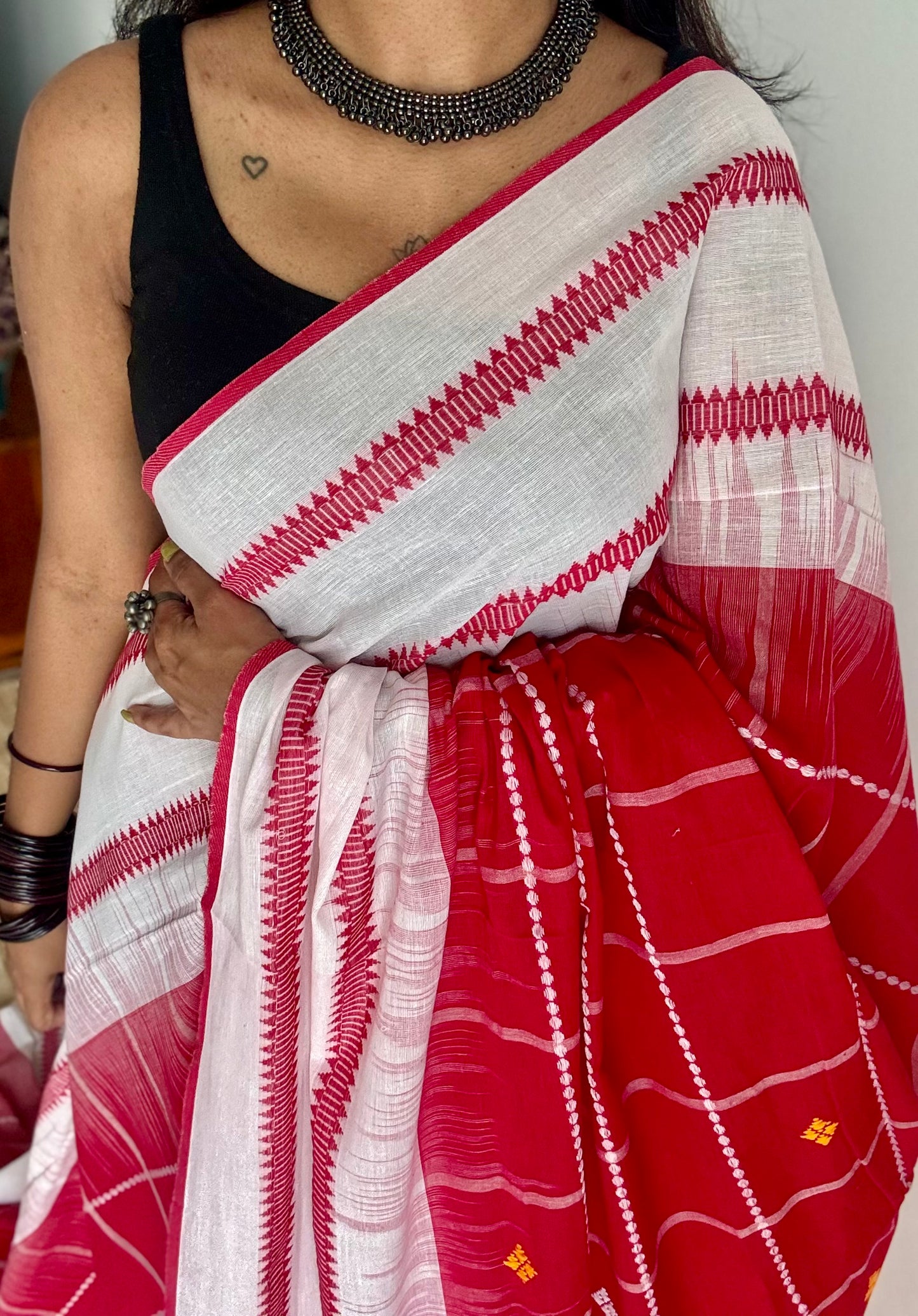 Pure Dhaniakhali tant in white with red checks - YCBCDP21