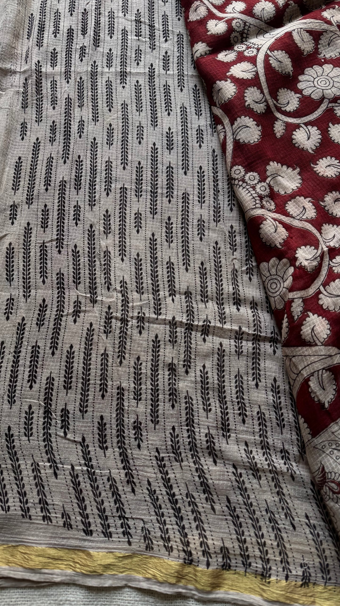 Red cream floral kalamkari saree in kota, with zari border - YCWOTDKKFE17