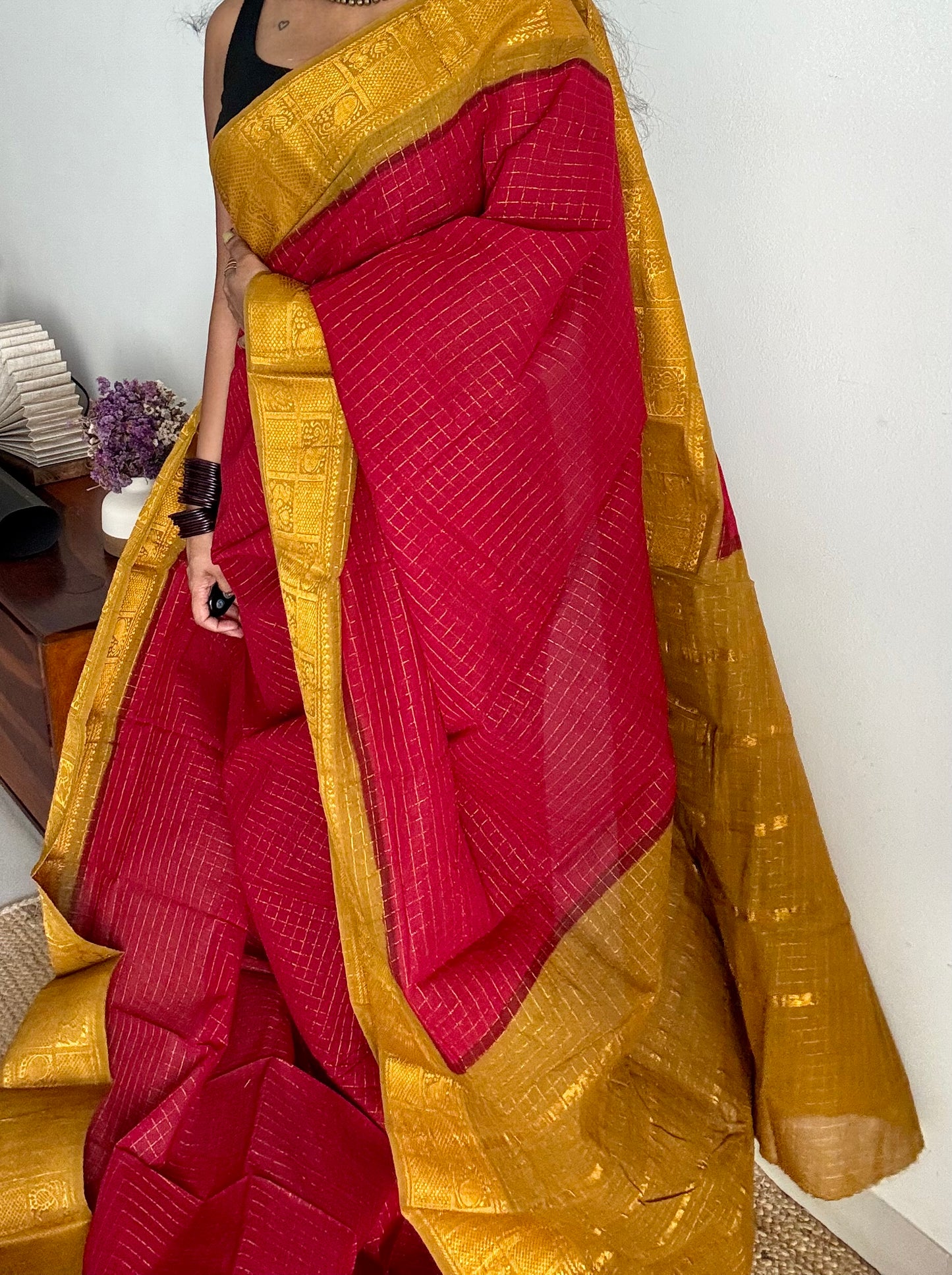 Red with light green contrast zari checkered sungudi, kattuchayam dyed madurai cotton - YCCOTNJU23