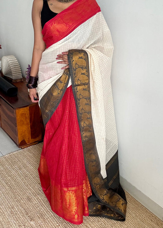 Ivory and red border with chilli red, sungudi cotton half-half saree - YCCOTNIDMA295