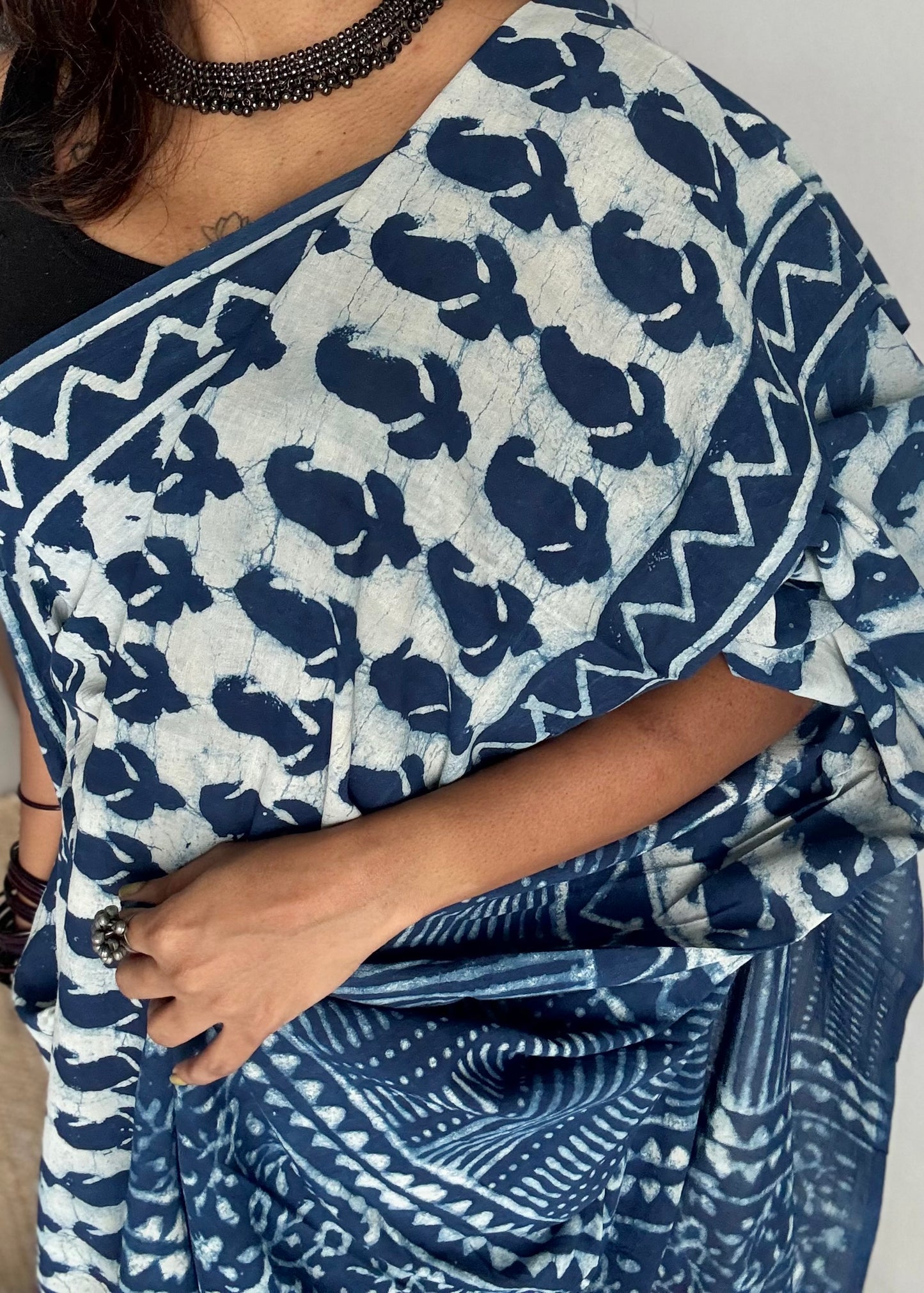 Nilaya - An abode of blue with indigo paisley motifs, block print, soft cotton - YCWOTDNOBP96