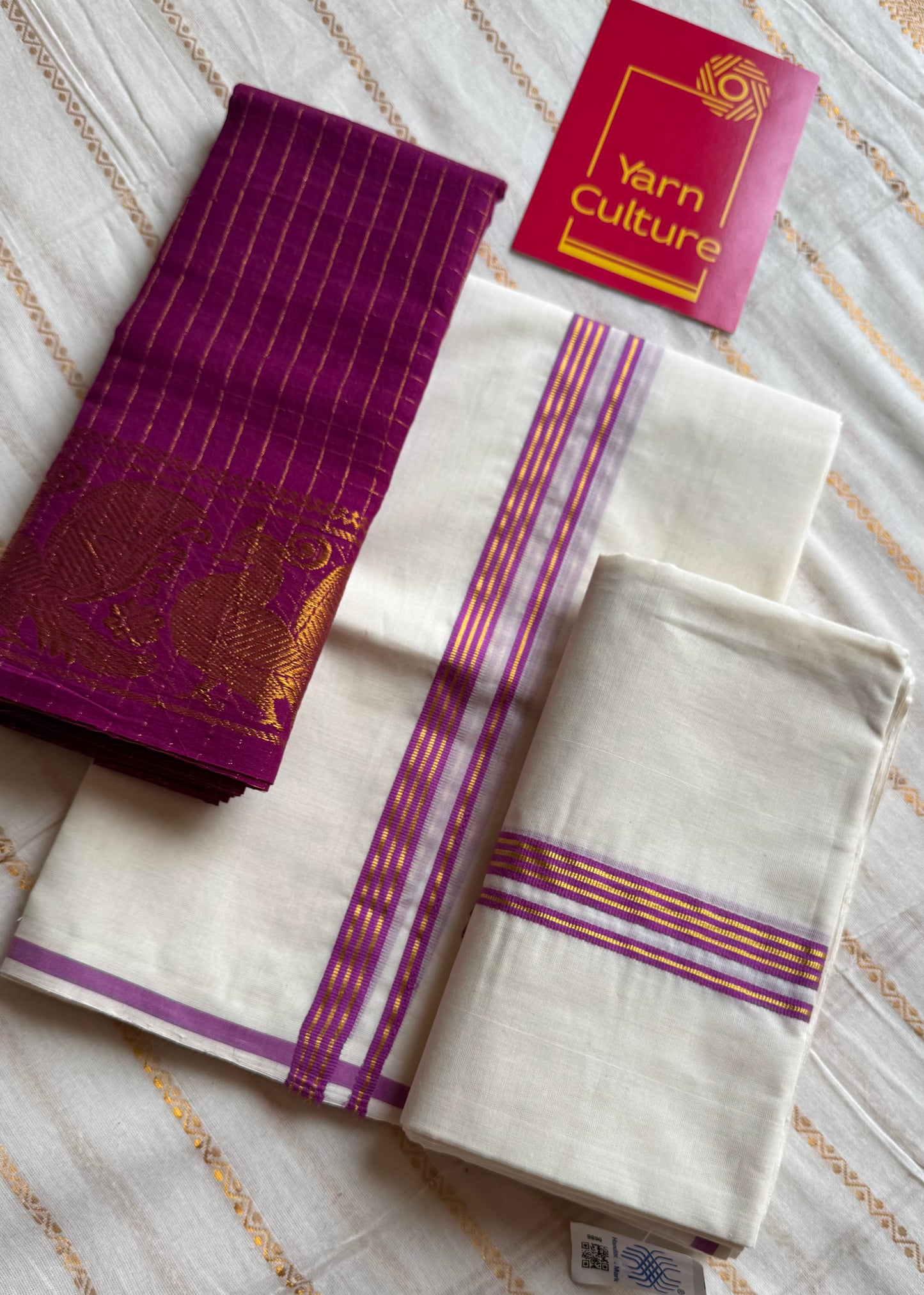Set mund, handwoven from Chendamangalam looms, purple pink (vadamalli) and gold - YCIEON144