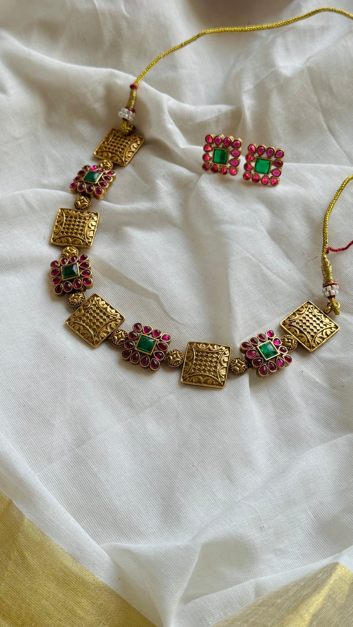 Ruby green kemp square pendant necklace with earrings - YCGPNP733