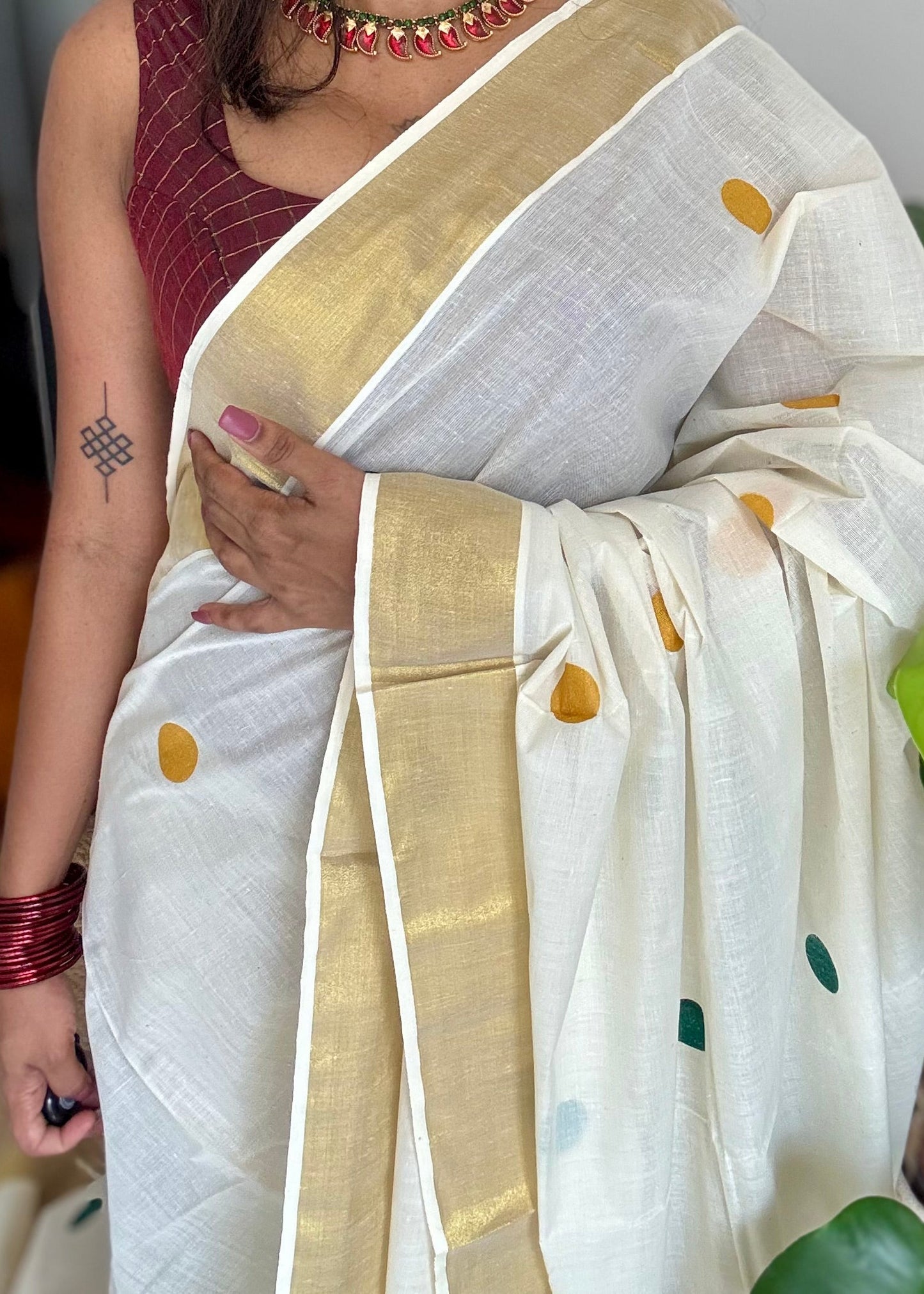 Ivory and gold soft cotton kasavu saree, dark green and yellow polka - YCIEON71