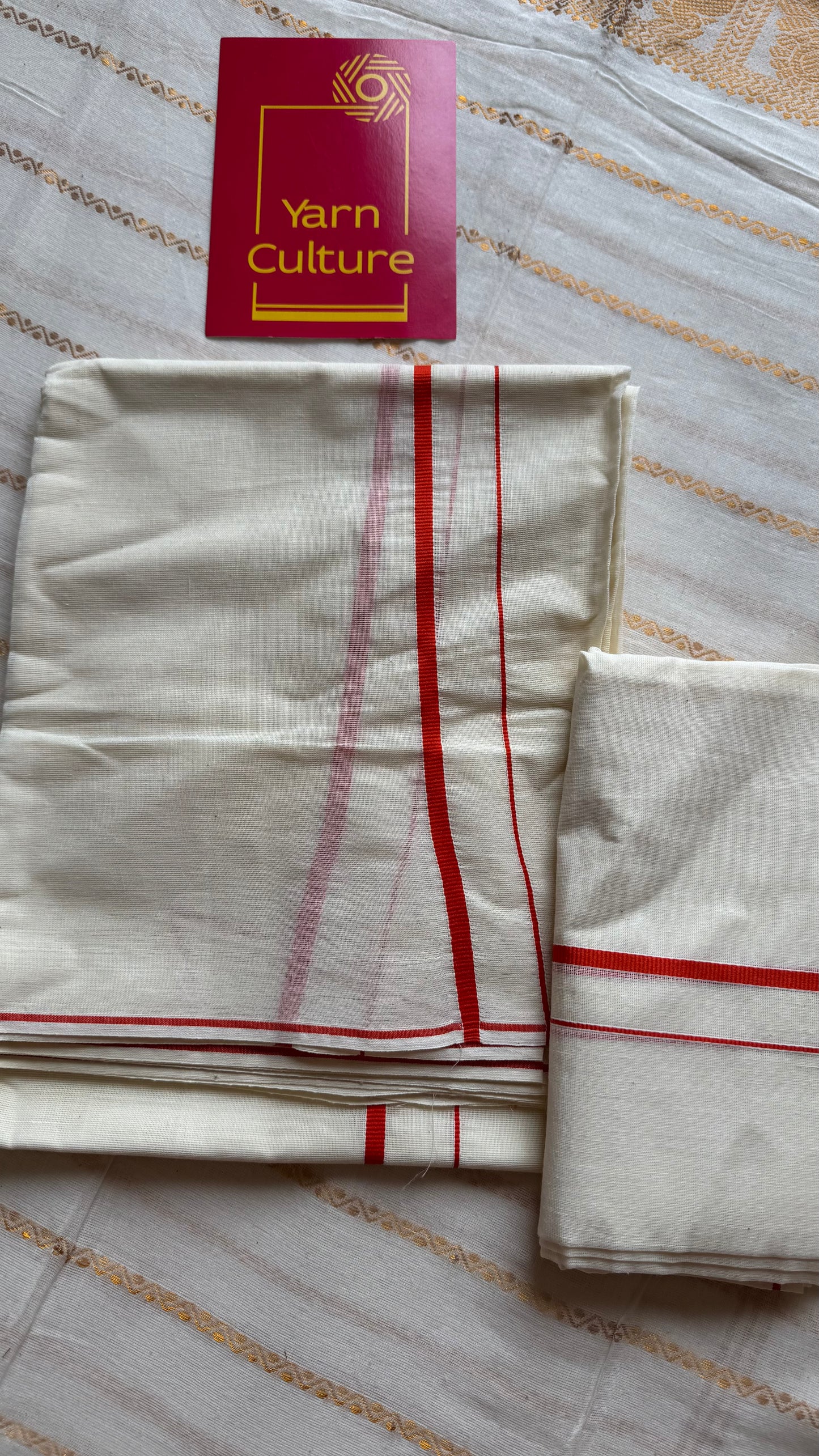Set mund, kambikkara (thin border) with orange coloured lines - YCIEON137