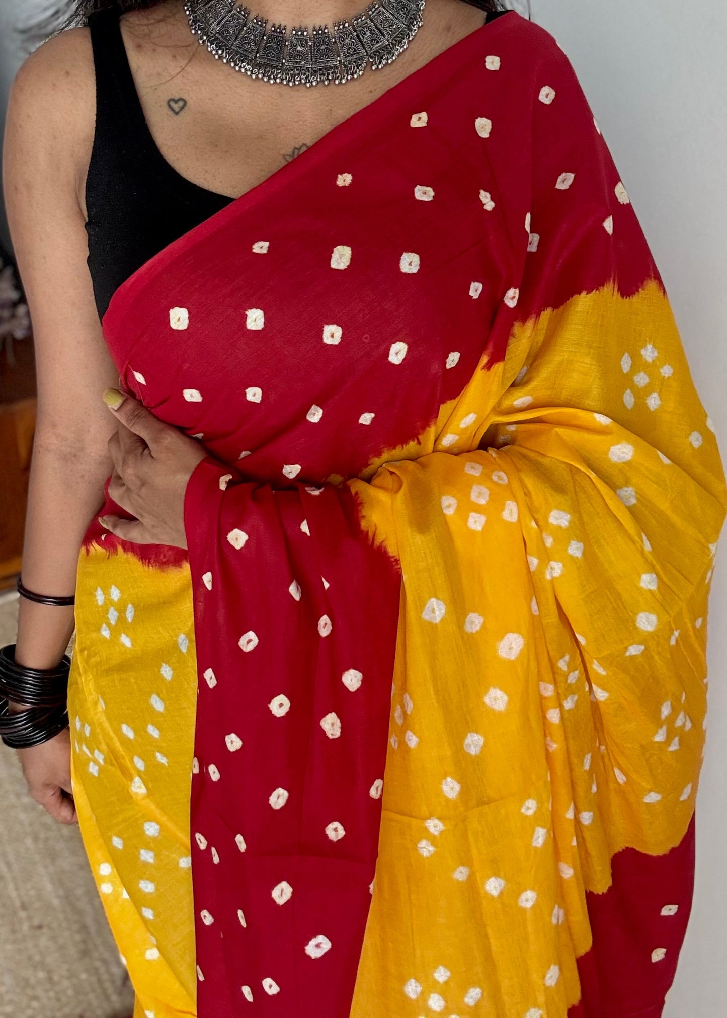 Yellow with red Sungudi/Bandhani, soft cotton - YCCOTNSEMS76