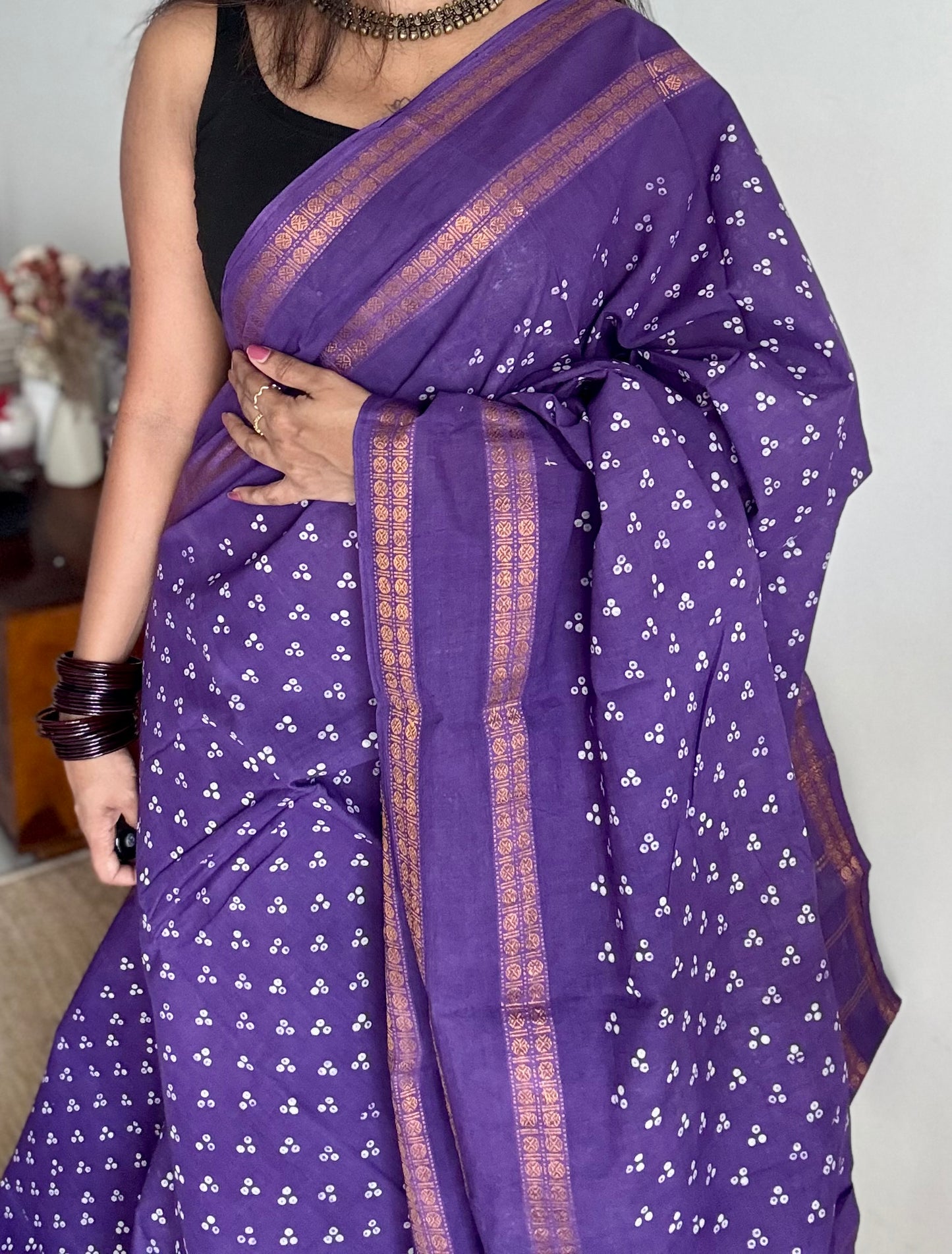 Purple, wax dot printed sungudi, kattuchayam dyed madurai cotton - YCCOTNMSAP151