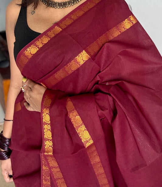Dark maroon rettaipettu peacock double bordered, kattuchayam dyed madurai cotton saree - YCCOTNMSFE248