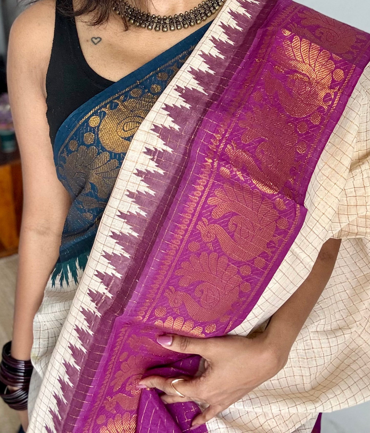 Sungudi cotton checks, ivory gold base, teal and magenta dual tone border, soft cotton - YCCOTNGJJA177