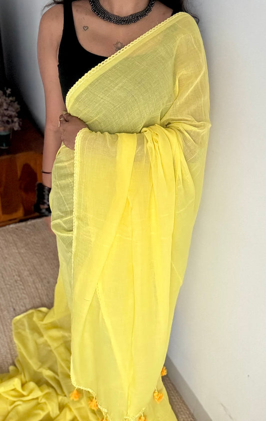 Yellow plain mul with lace border - YCBCMCLSE01