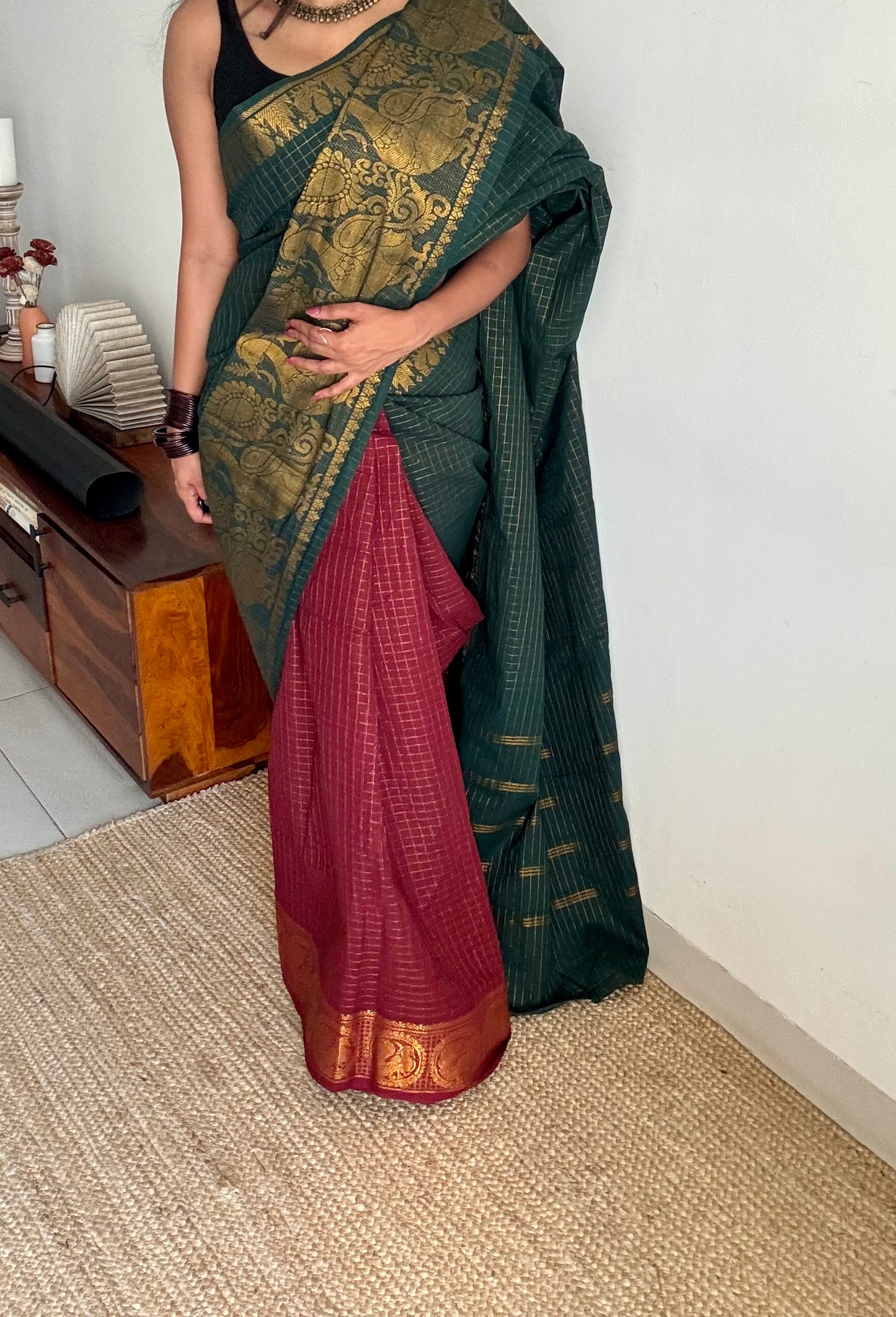 Bottle green and maroon, sungudi cotton half-half saree - YCCOTNIDMA307