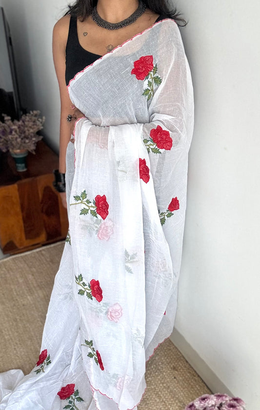 White with red roses, scalloped border, mul cotton - YCBCJULSC01