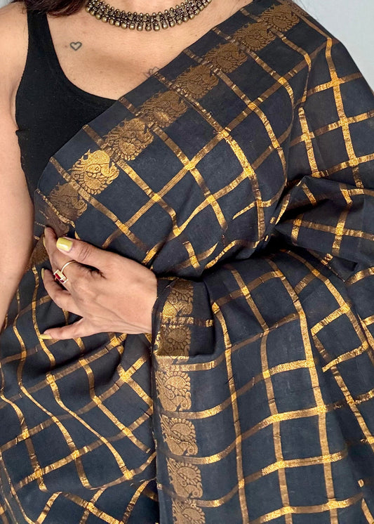 Black pavithra kattam kattuchayam dyed madurai cotton saree - YCCOTNMSFE130