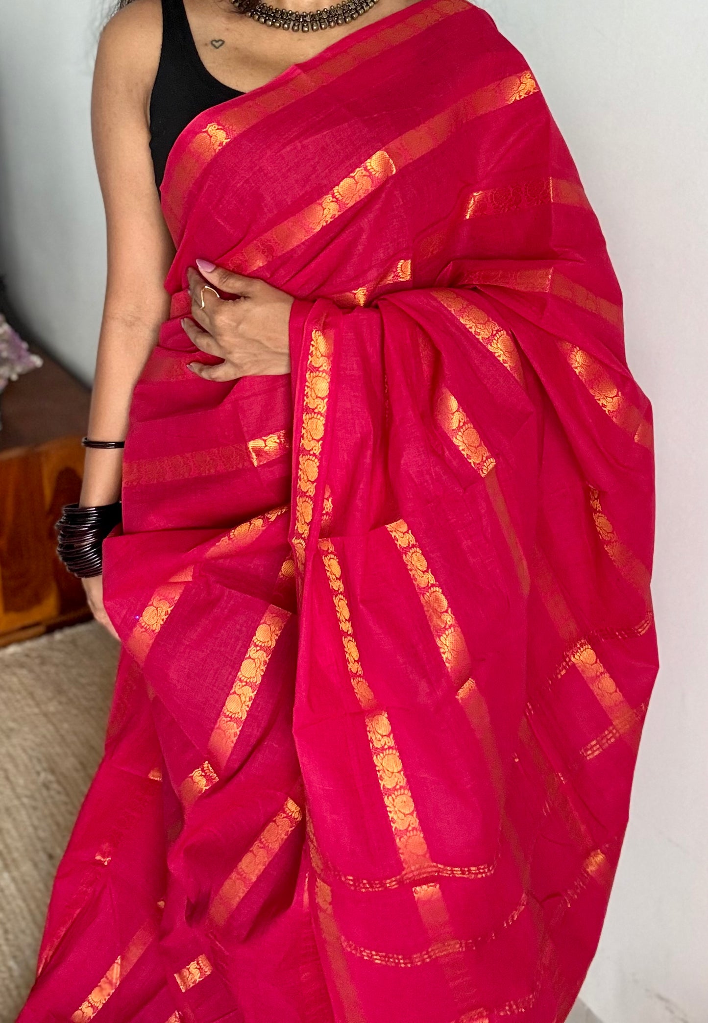 Bright red, peacock motif sungudi cotton - YCCOTNGJJA224