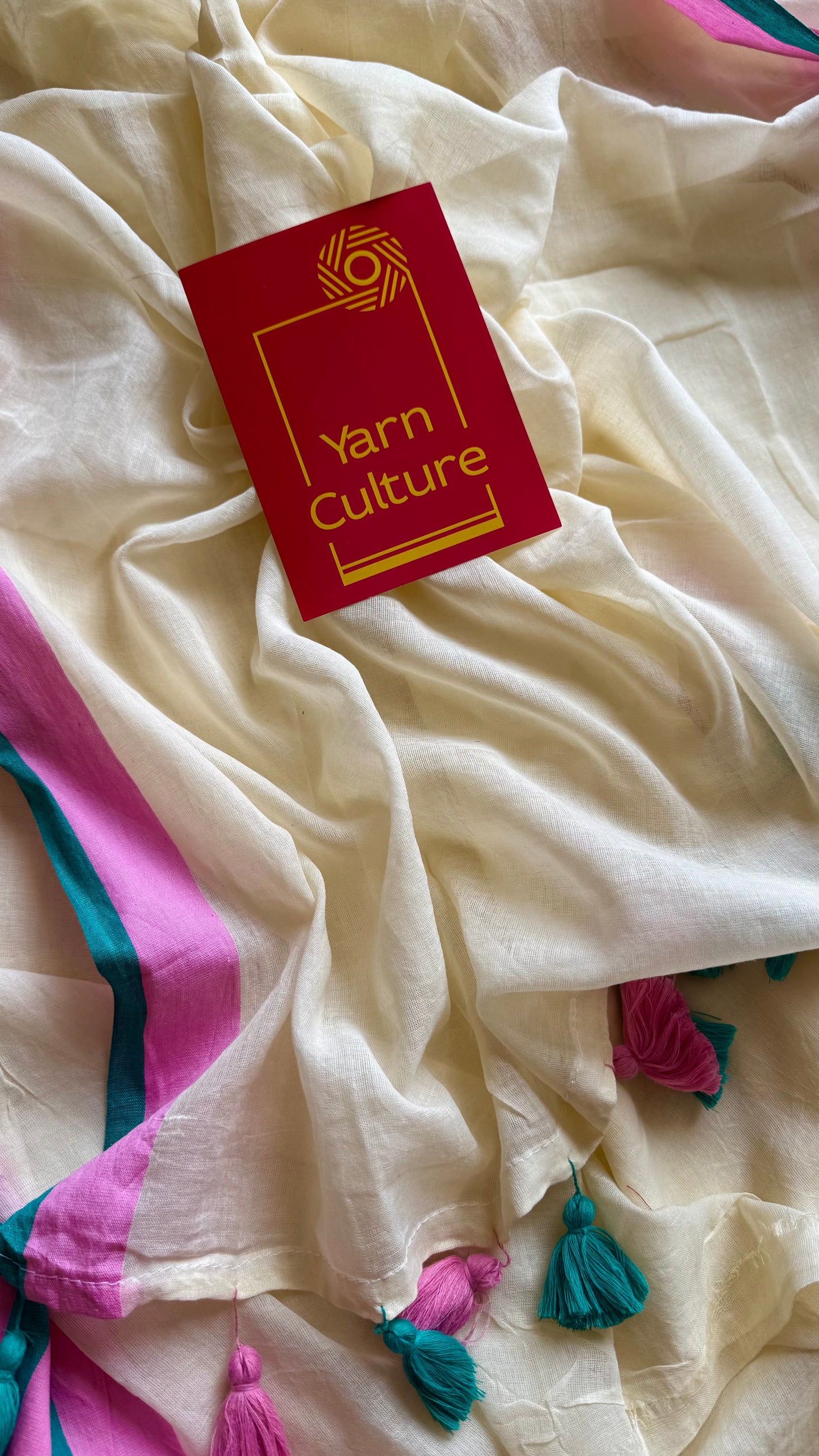 Ivory mul saree, pink and dark cyan border - YCIEON09