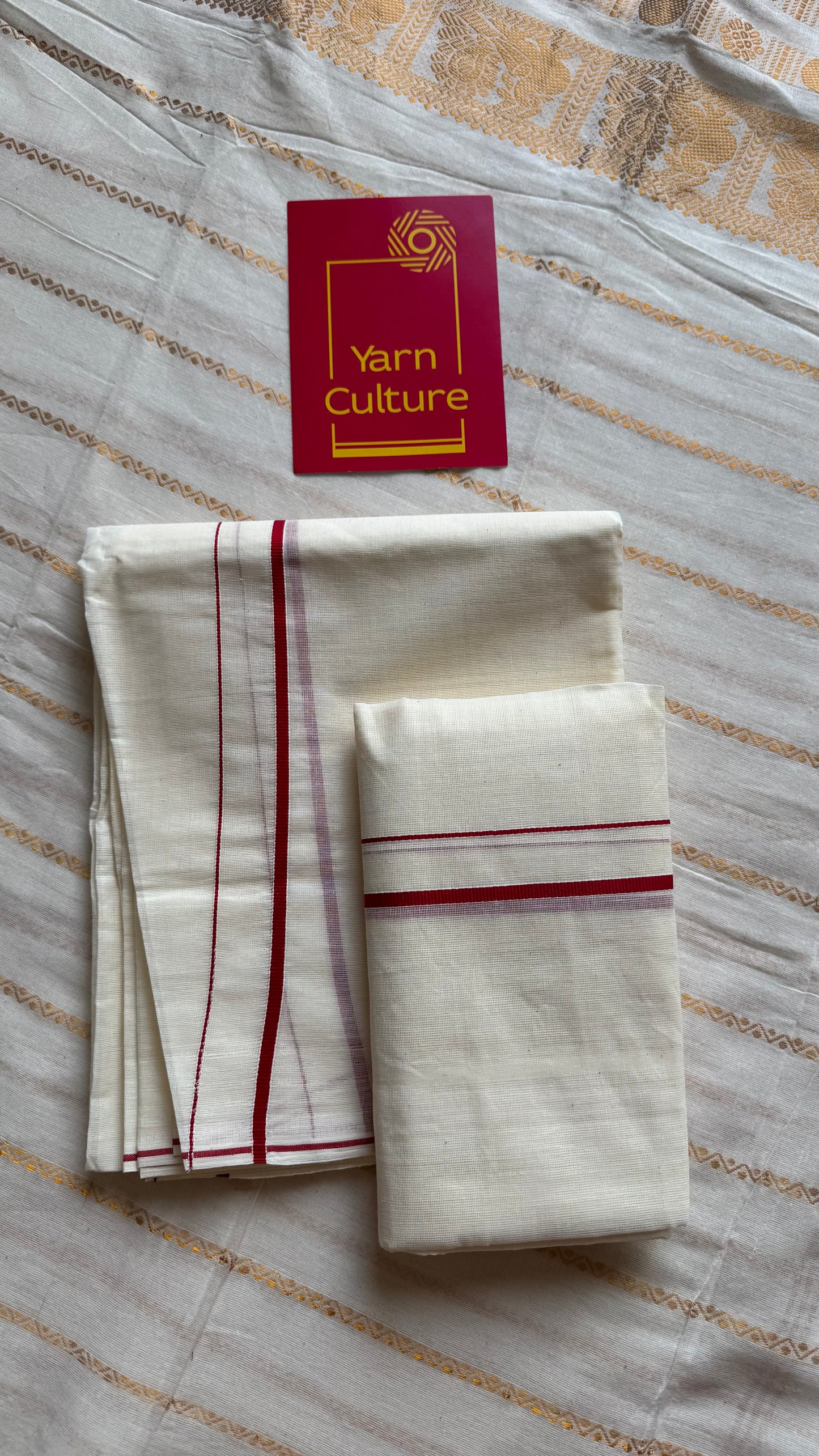 Set mund, kambikkara (thin border) with red coloured lines - YCIEON133