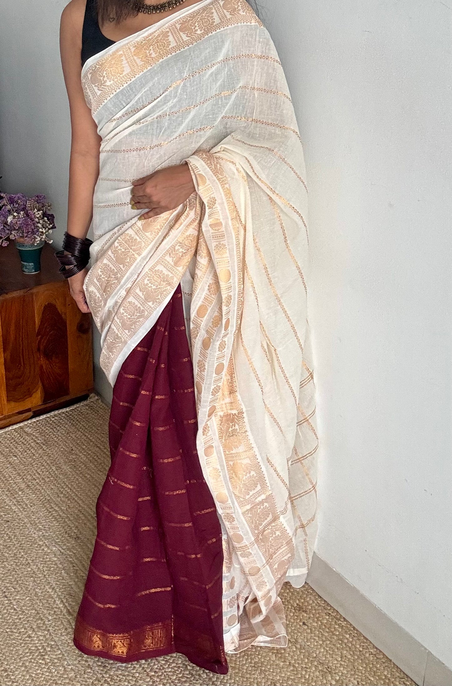 Cream with maroon, sungudi cotton half-half saree - YCCOTNMSFE354