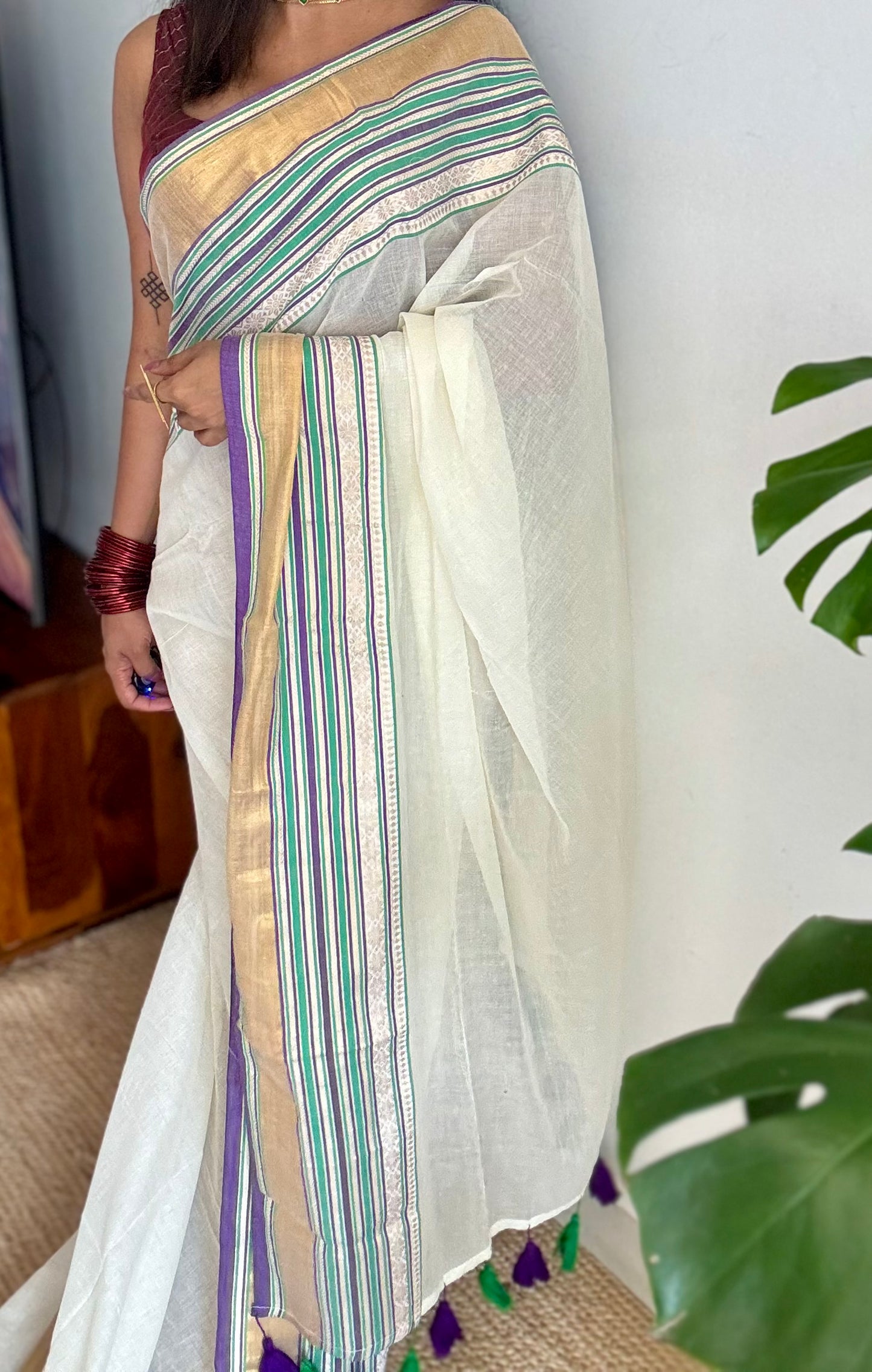 Ivory mul saree, purple, green and gold kanchi border - YCIEON29