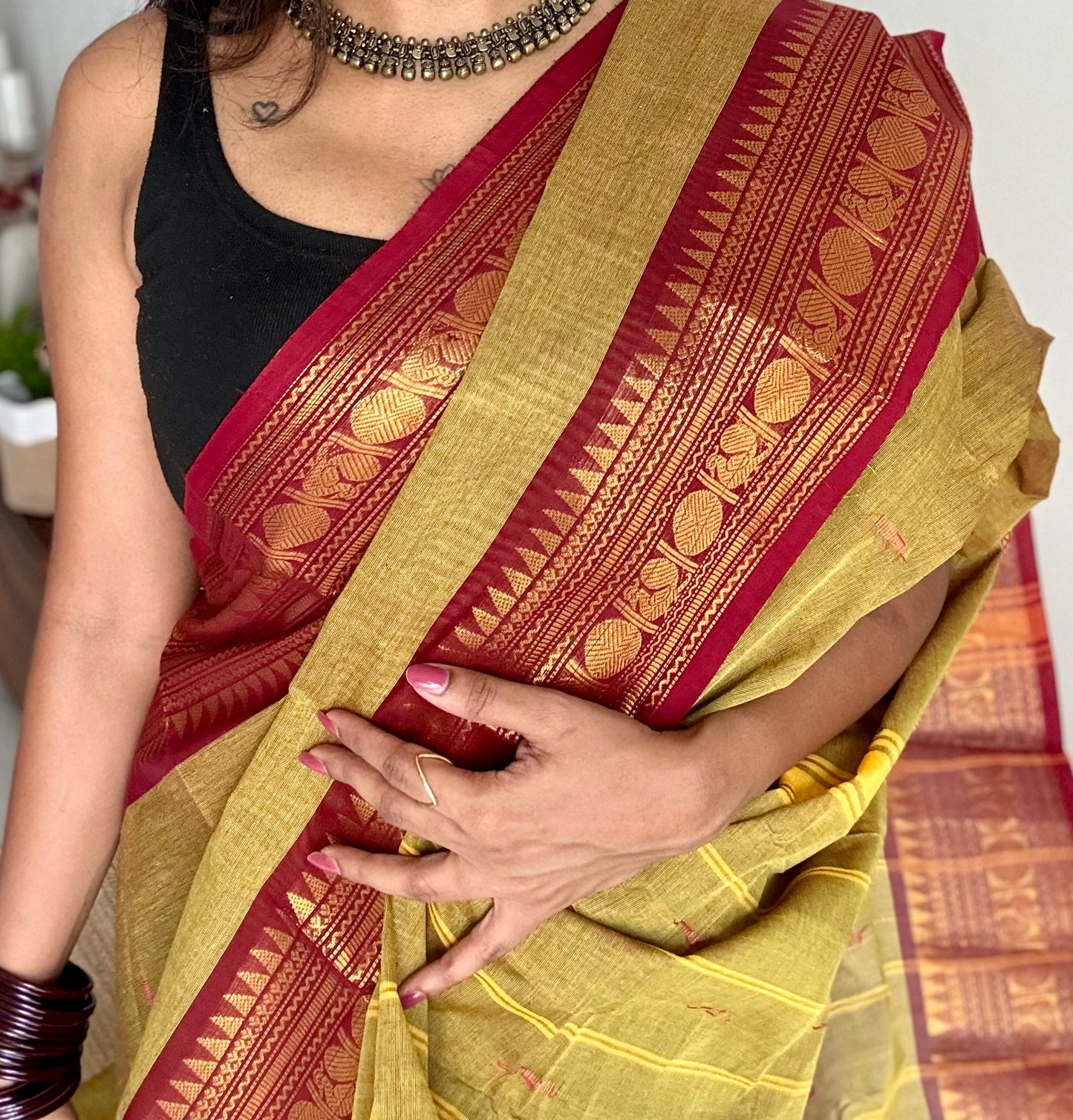 Kanchi cotton saree, parrot green with dark red zari border - YCCOTNAP83