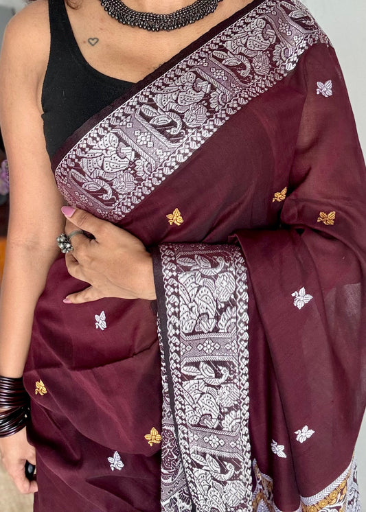 Coffee brown with white, Baluchari-inspired soft cotton handwoven saree - YCHOTEBCJA229
