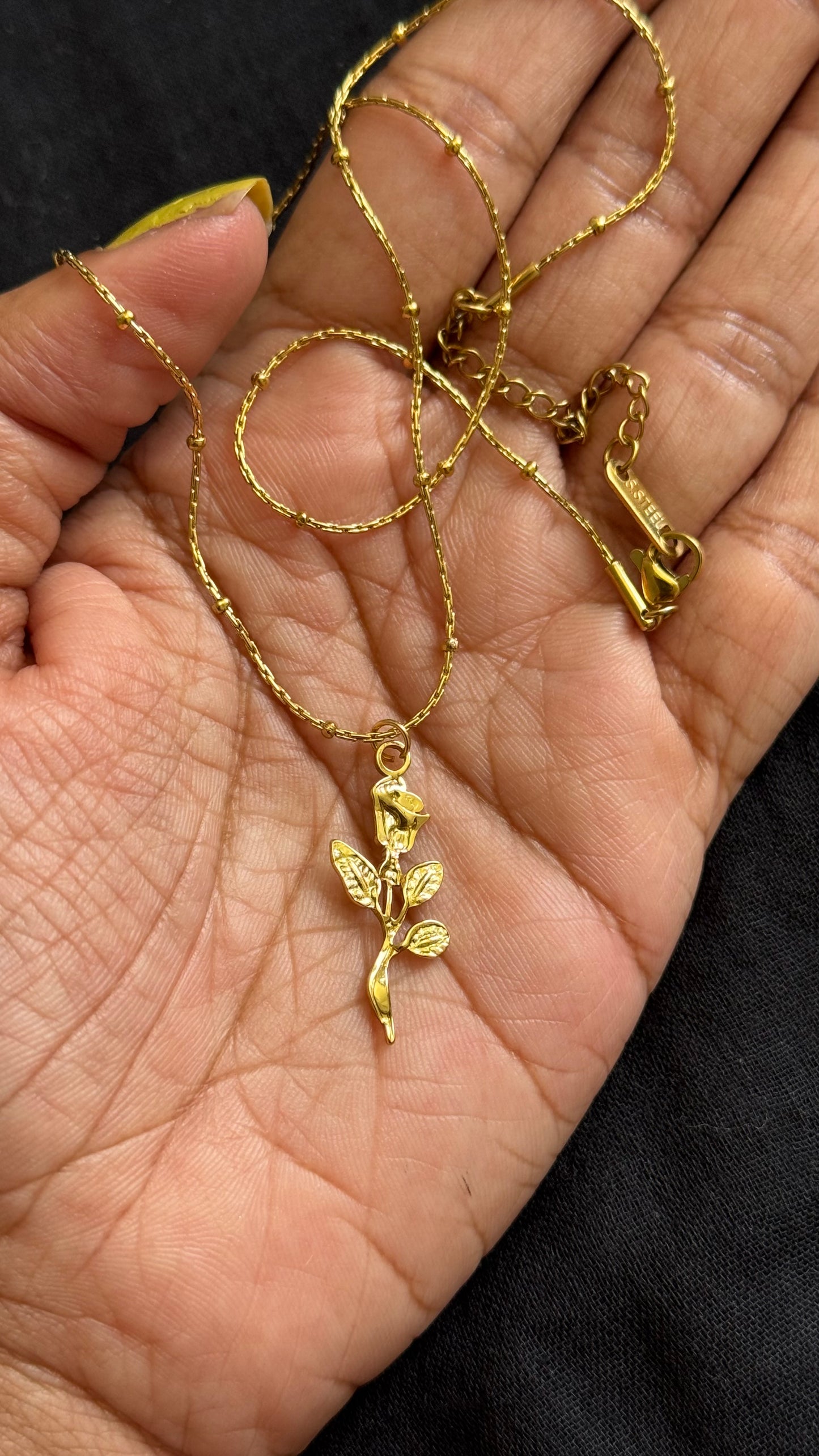 Gold plated chain, rose pendant - YCGPC247