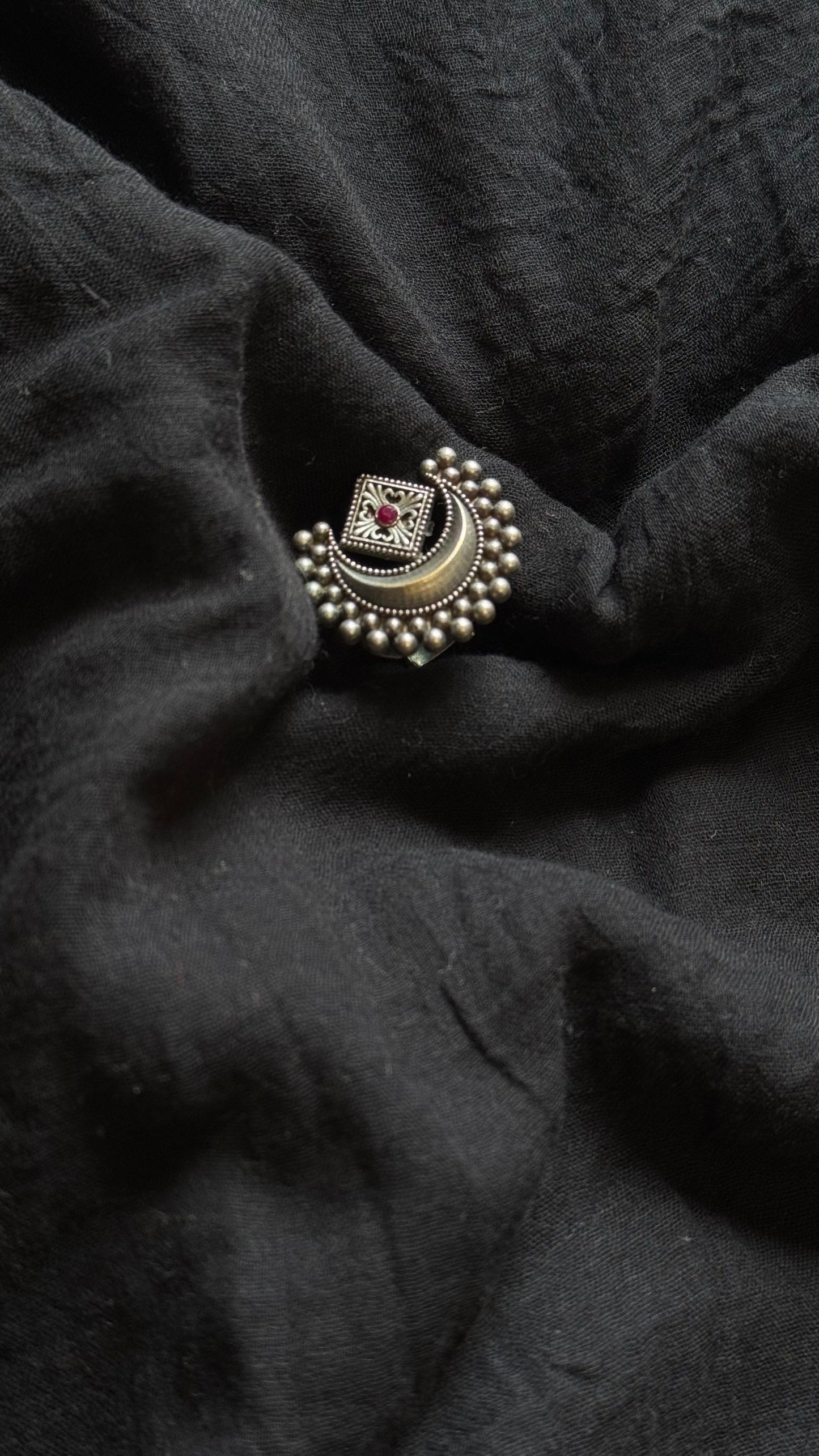Adjustable ring, half moon ring, red stone - YCOSFR602