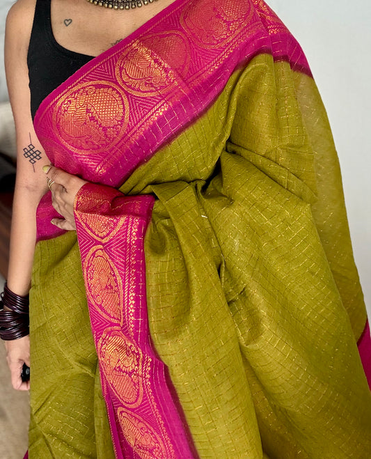 Olive green with magenta contrast zari checkered sungudi, kattuchayam dyed madurai cotton - YCCOTNJU25