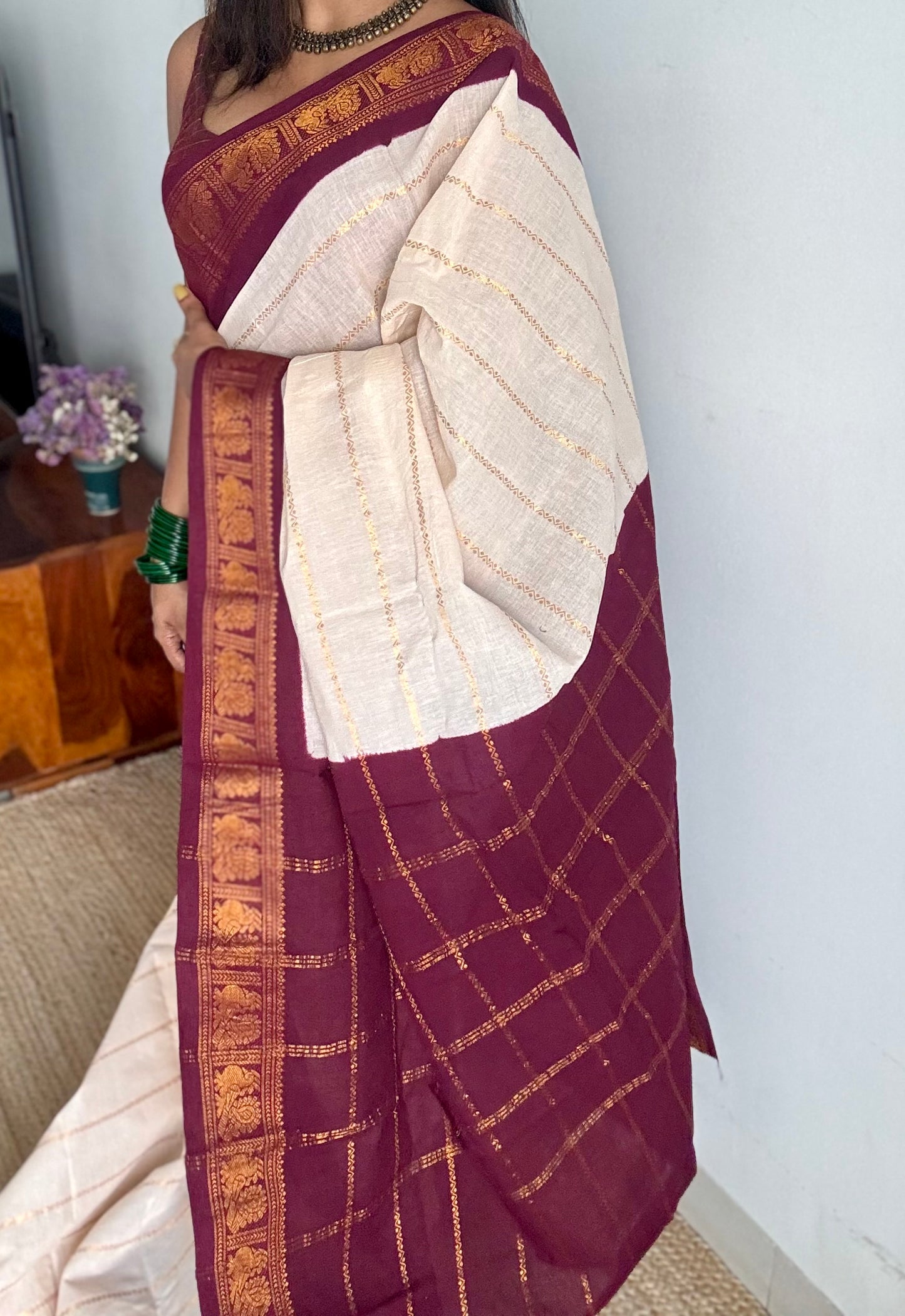 Cream velthaari patterned kattuchayam dyed madurai cotton saree with maroon peacock border - YCCOTNMSFE276