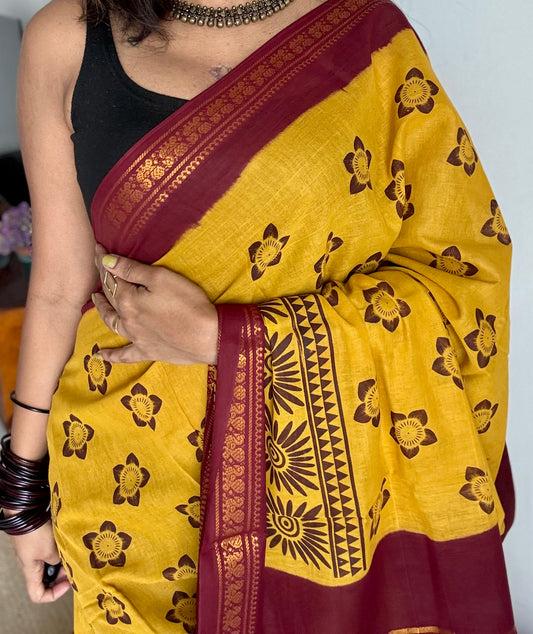 Yellow with maroon, motif printed, kattuchayam dyed madurai sungudi cotton saree - YCCOTNMSFE74